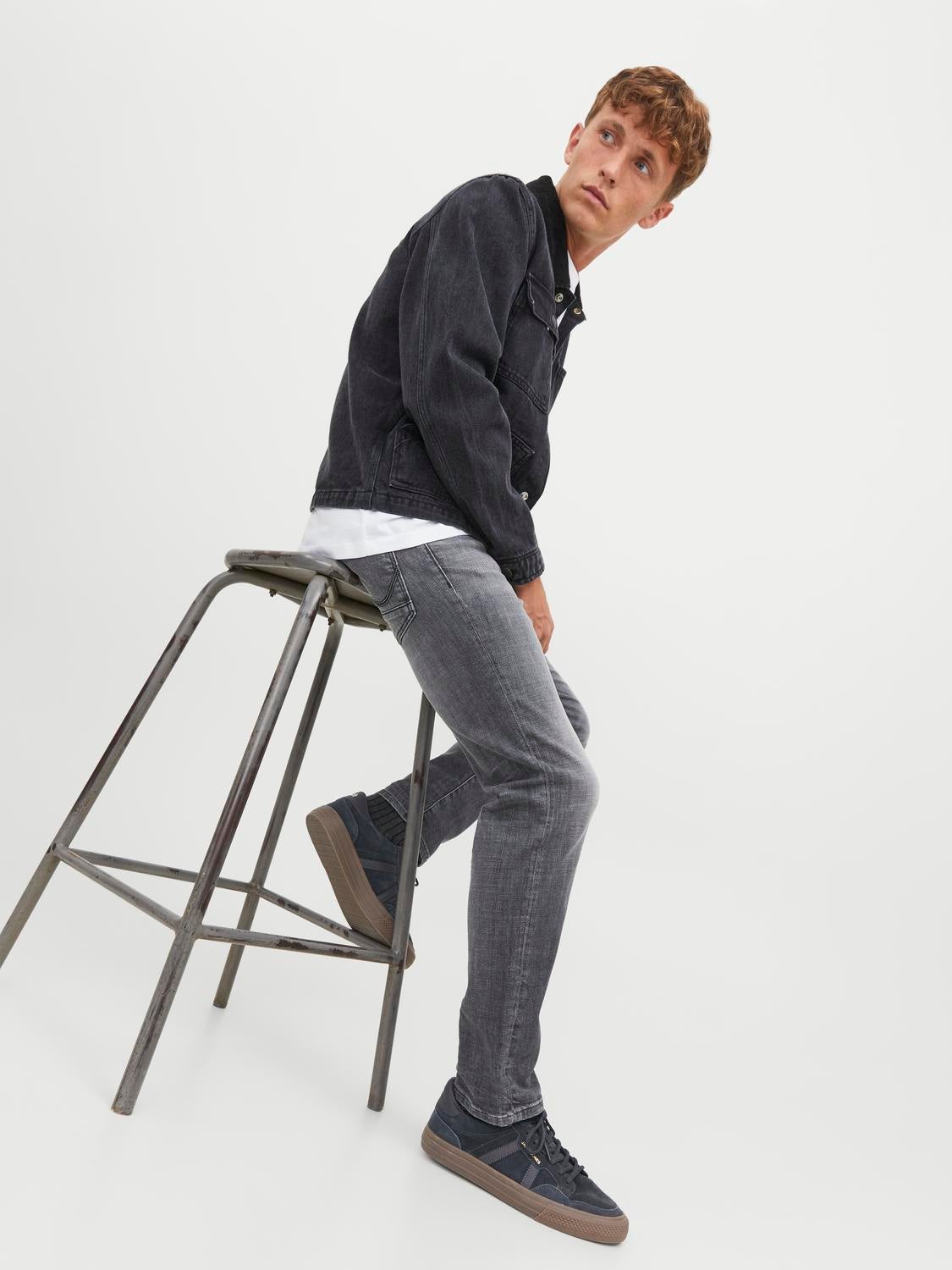 JJITIM JJDAVIS JJ 674 Slim Straight Fit jeans | Medium Grey | Jack 