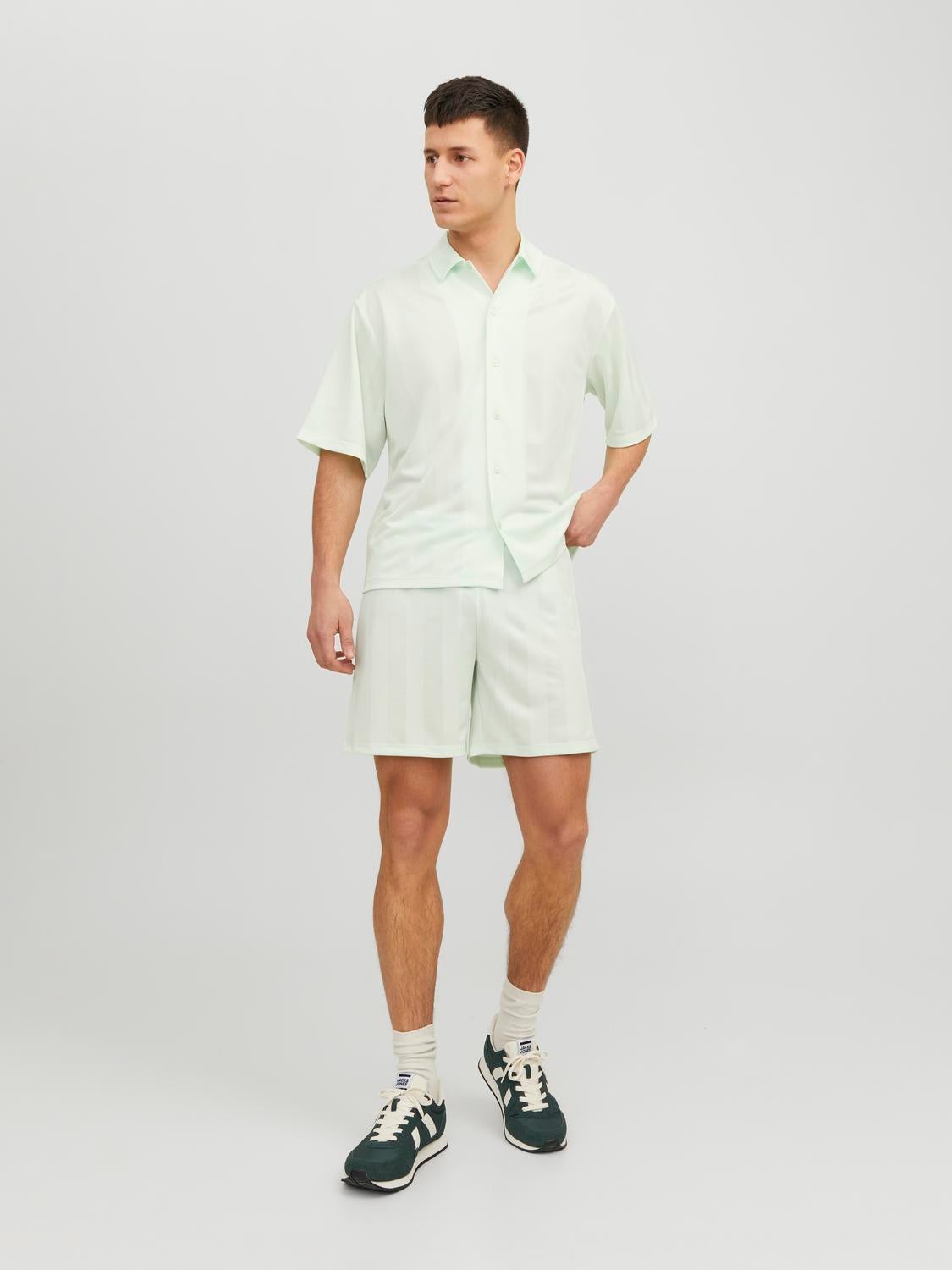 Regular Fit Avslappnade shorts