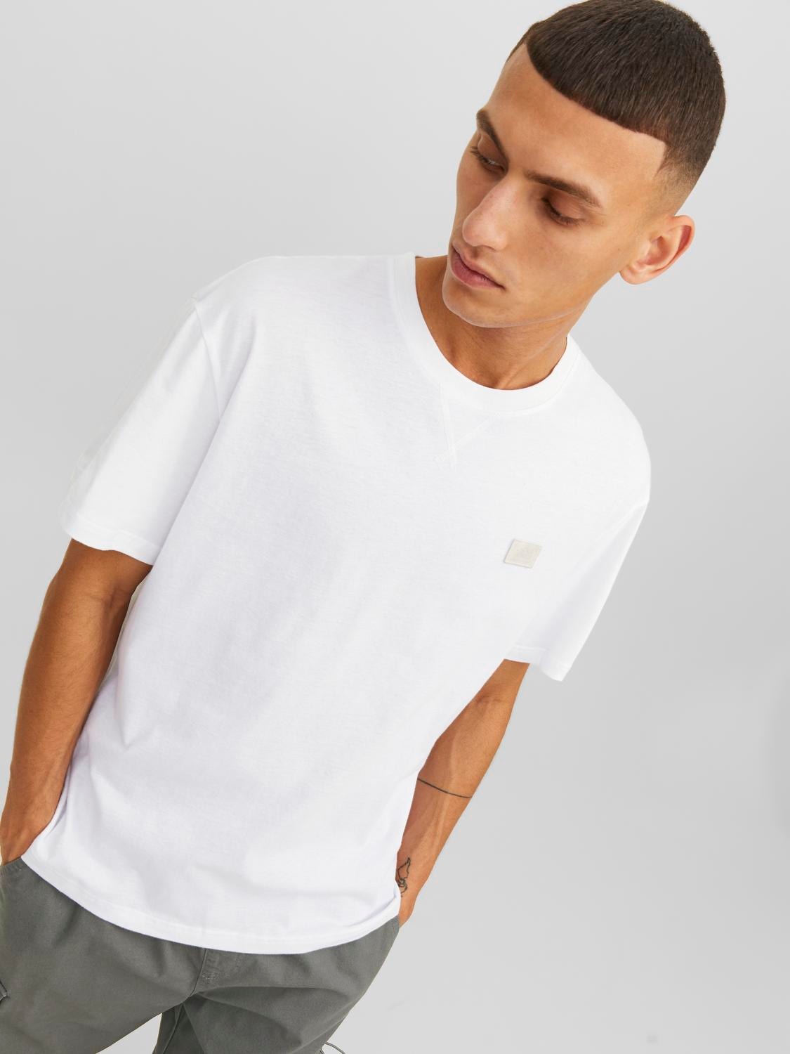 Jack & Jones Logo Ümmargune kaelus T-särk -White - 12240266