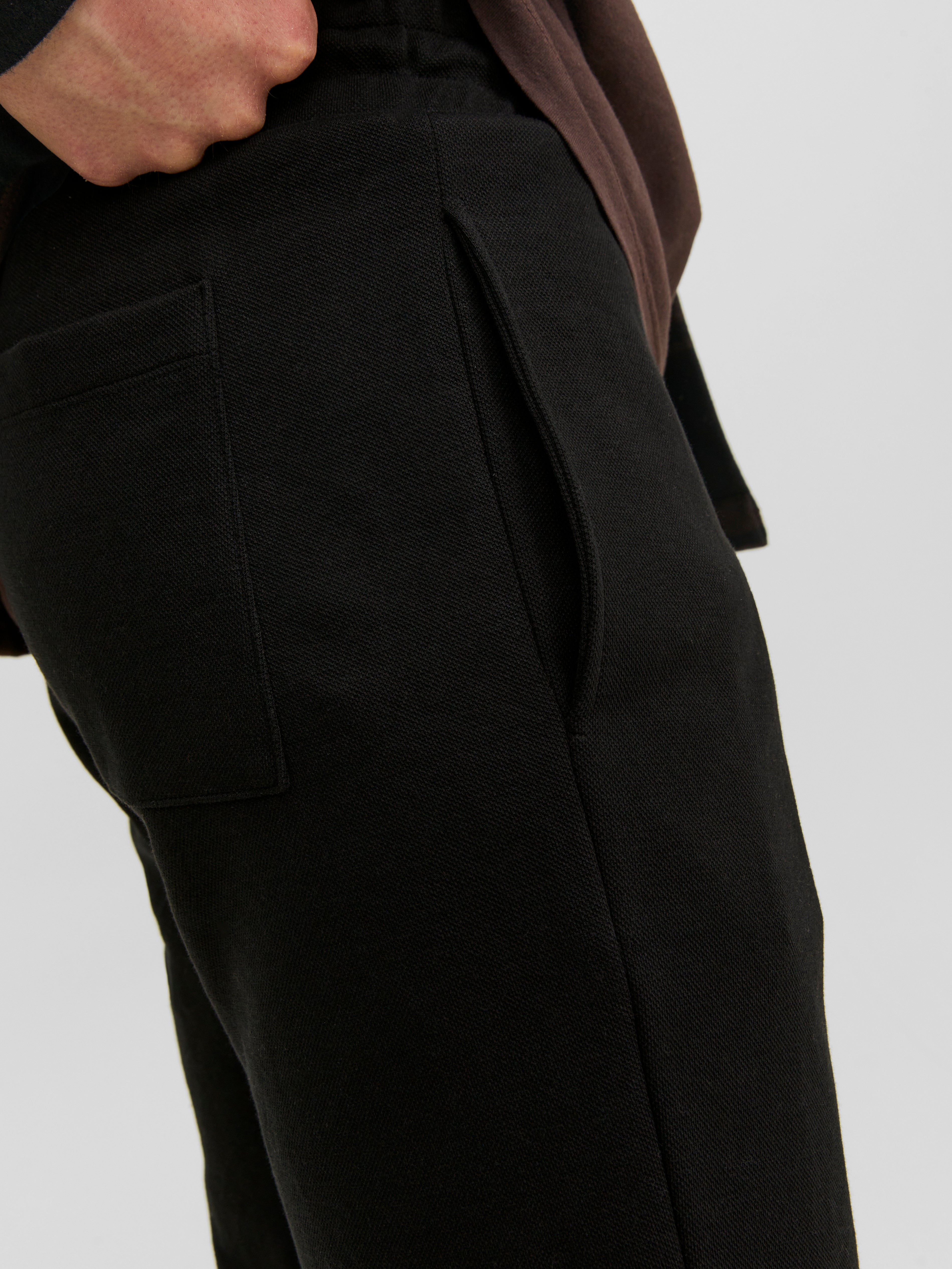 Loose Fit Joggers | Black | Jack & Jones®