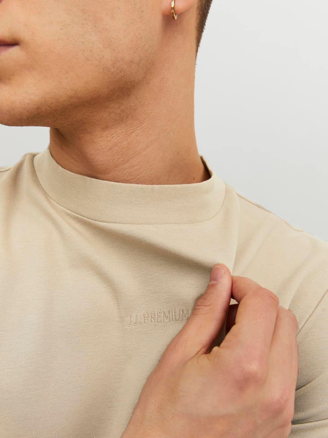 Logo Crew neck T-shirt with 50% discount! | Jack & Jones®
