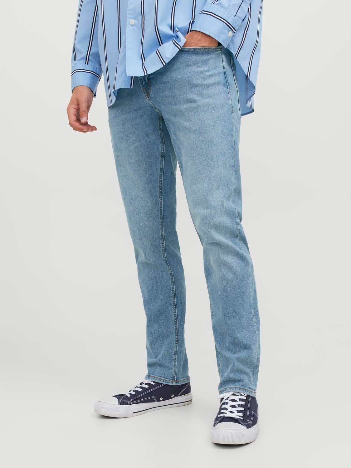 JJICLARK JJORIGINAL LIGHT BLUE Regular fit jeans | Medium Blue | Jack &  Jones®
