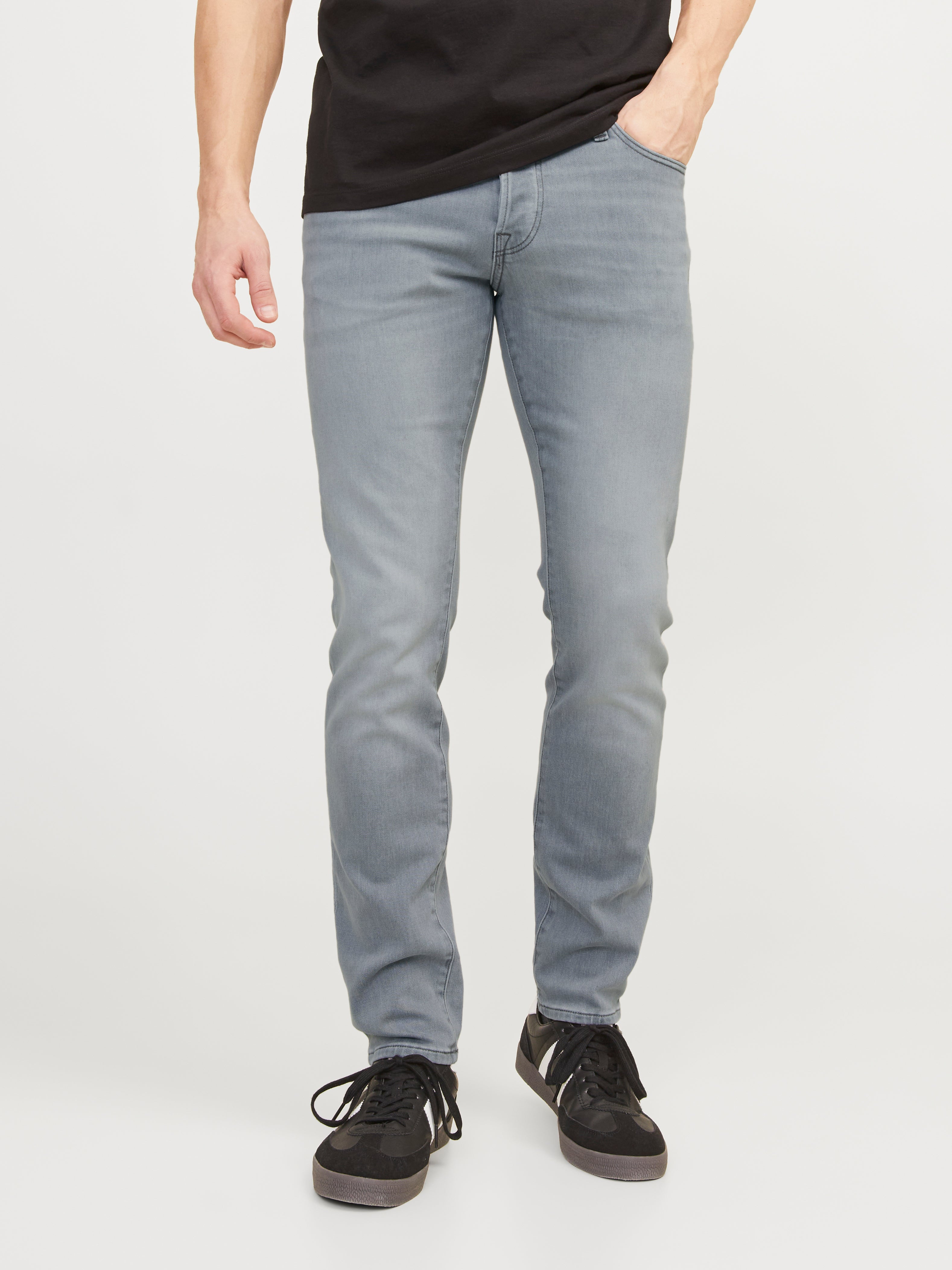 Indigo best sale knit jeans