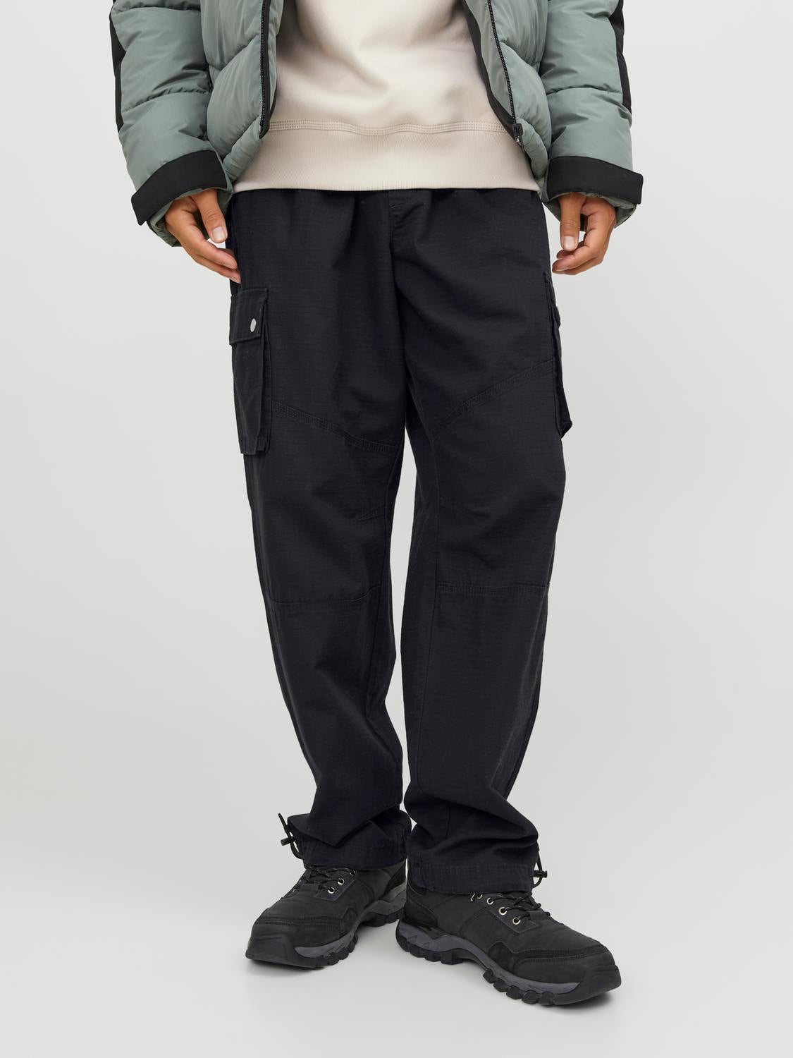 2-pack Slim Fit Cargo trousers with 40% discount! | Jack & Jones®