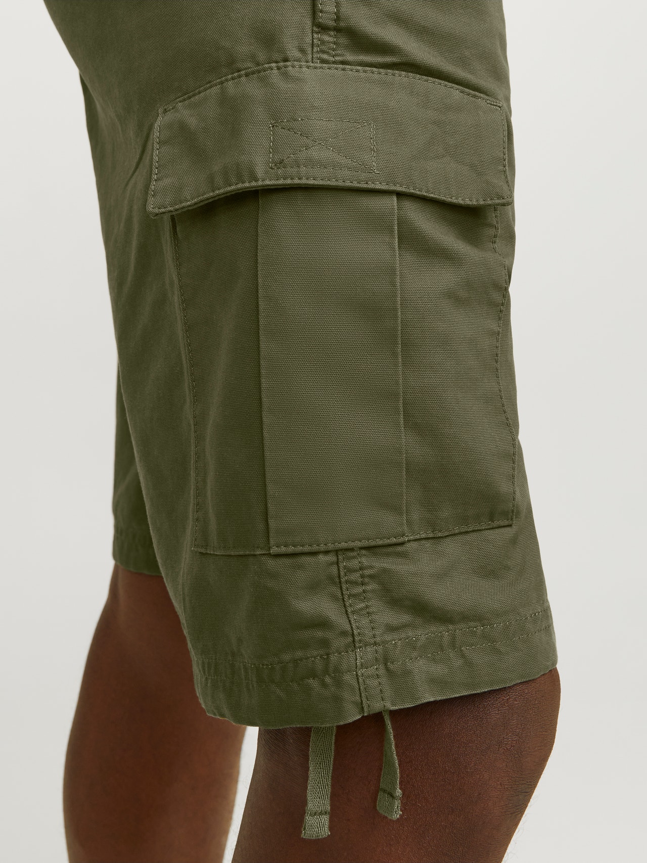 Jack & Jones Regular Fit Cargo shorts -Olive Night - 12248685