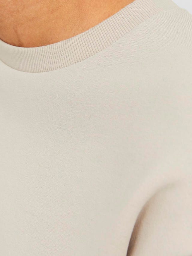 Sweatshirts For Men: Black, White, Grey & More | JACK & JONES