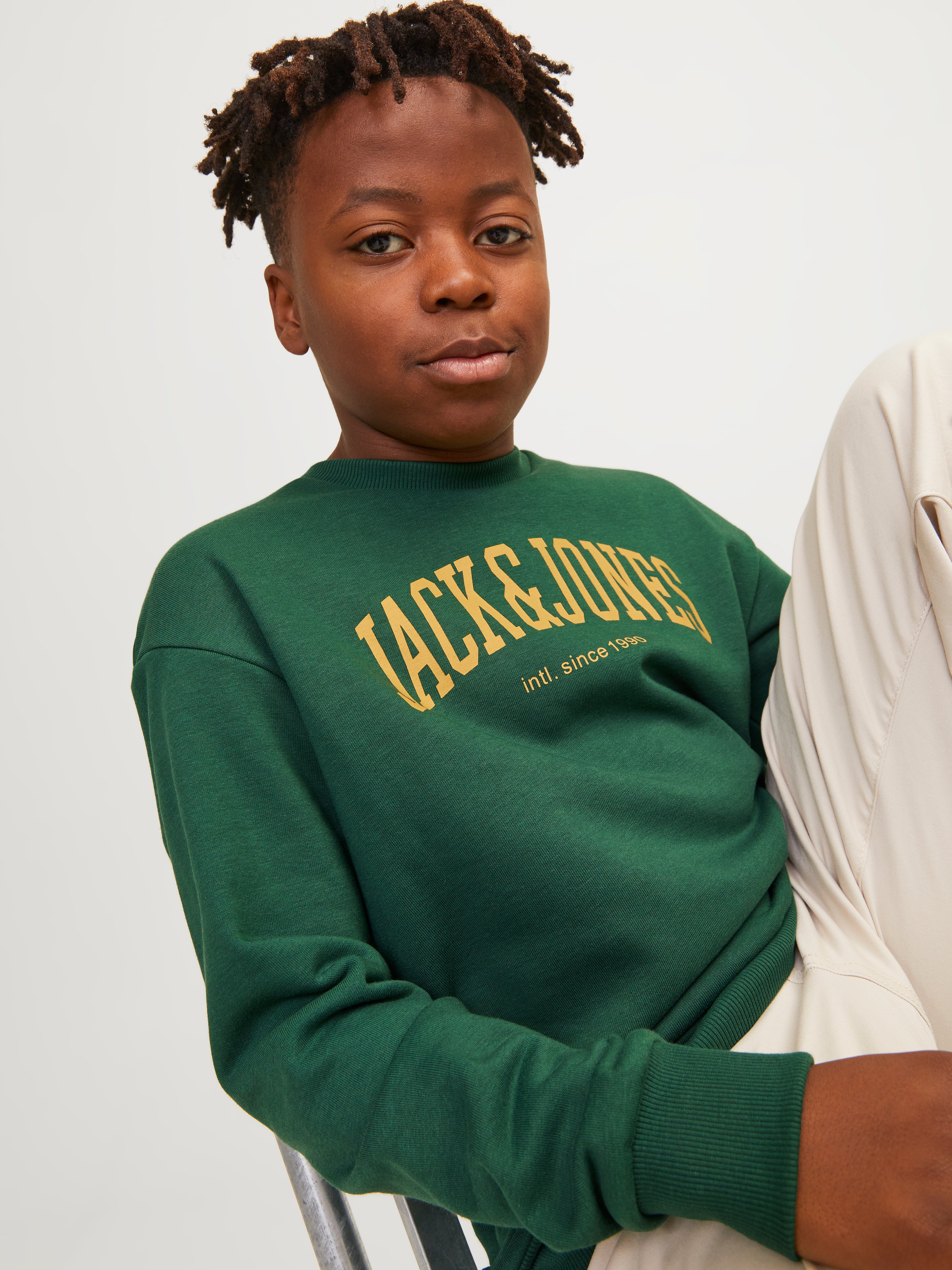 Dark green crew neck on sale sweatshirt