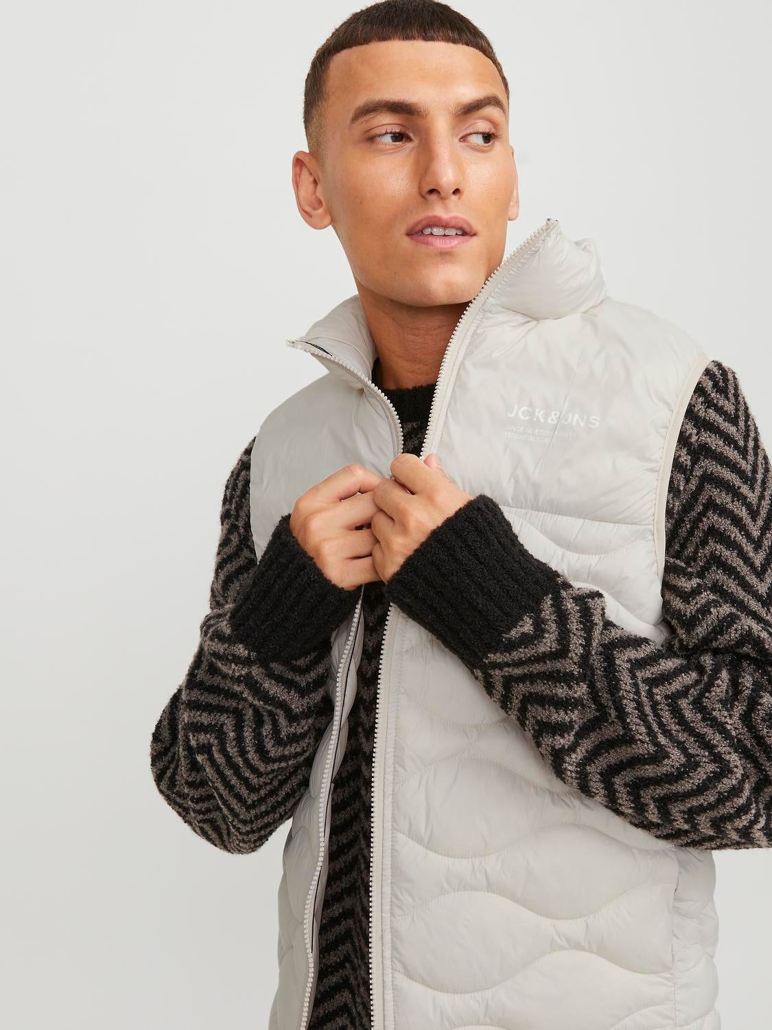 Men's Gilets & Body Warmers | JACK & JONES