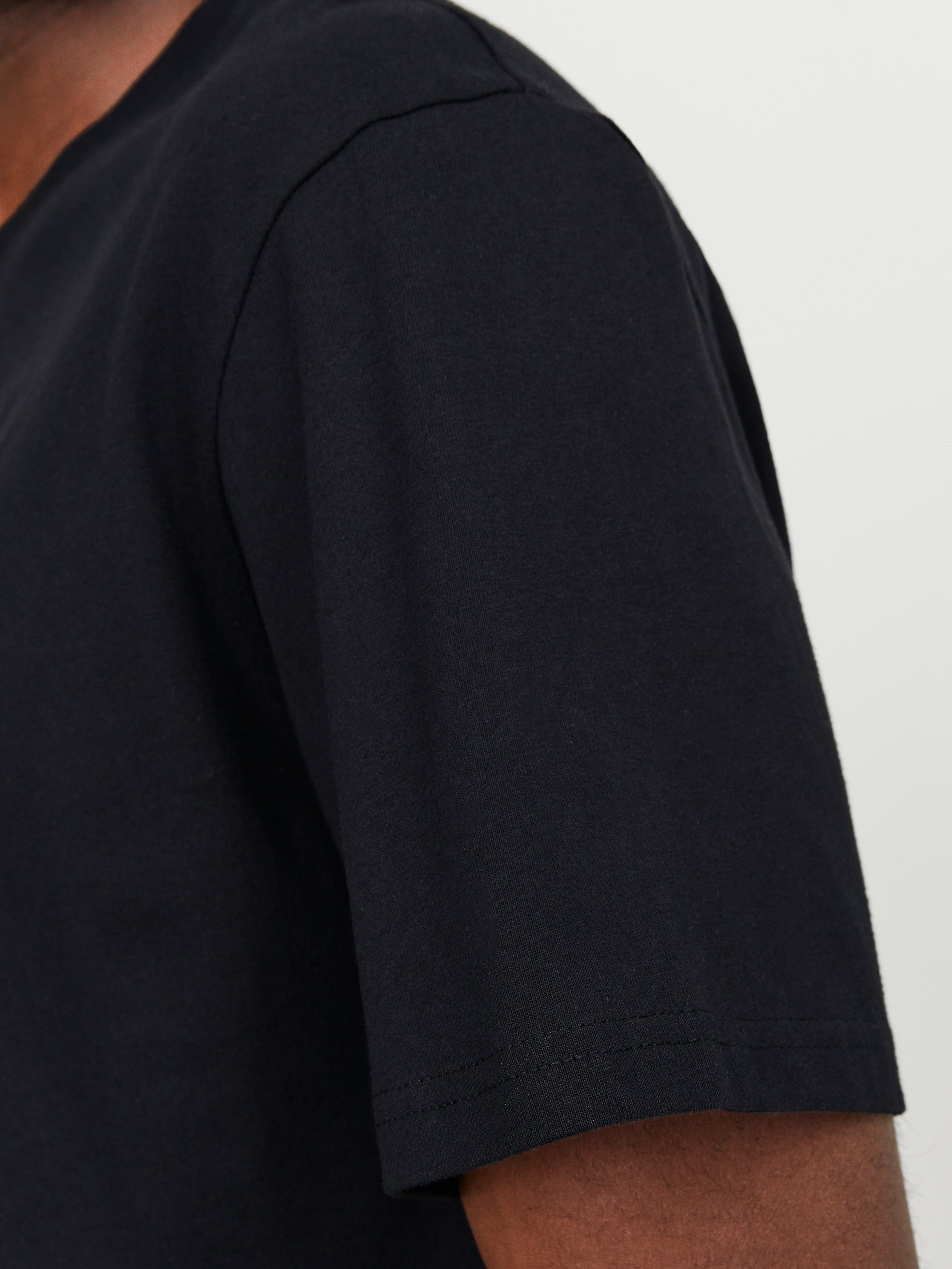 Printed Crew neck T-shirt | Black | Jack & Jones® 