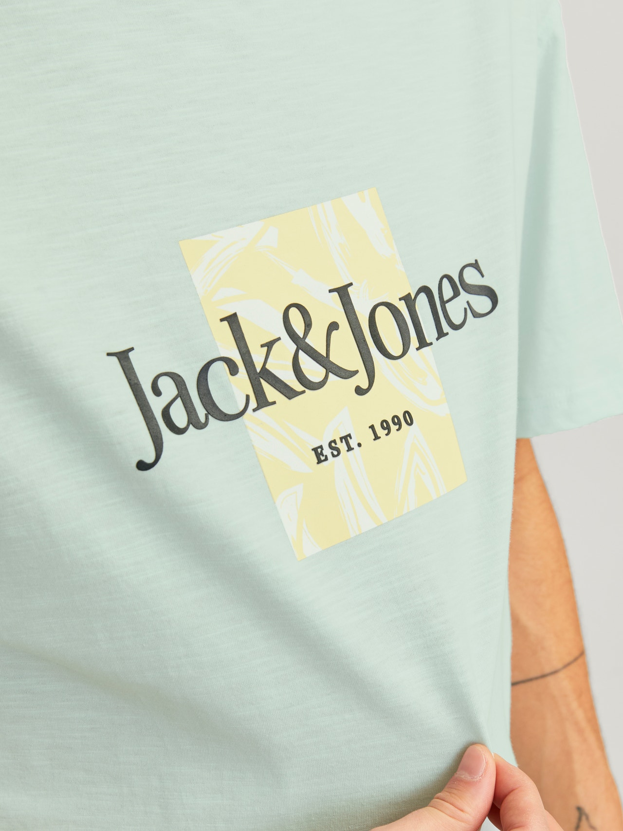 Jack & Jones Nyomott mintás Környak Trikó -Skylight - 12250436