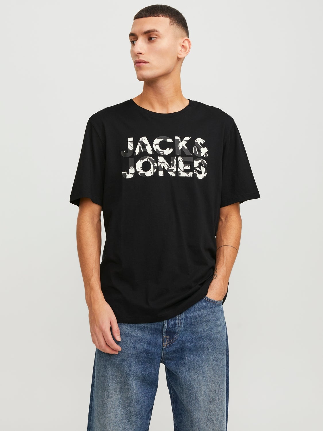 Logo Crew neck T-shirt | Black | Jack & Jones®