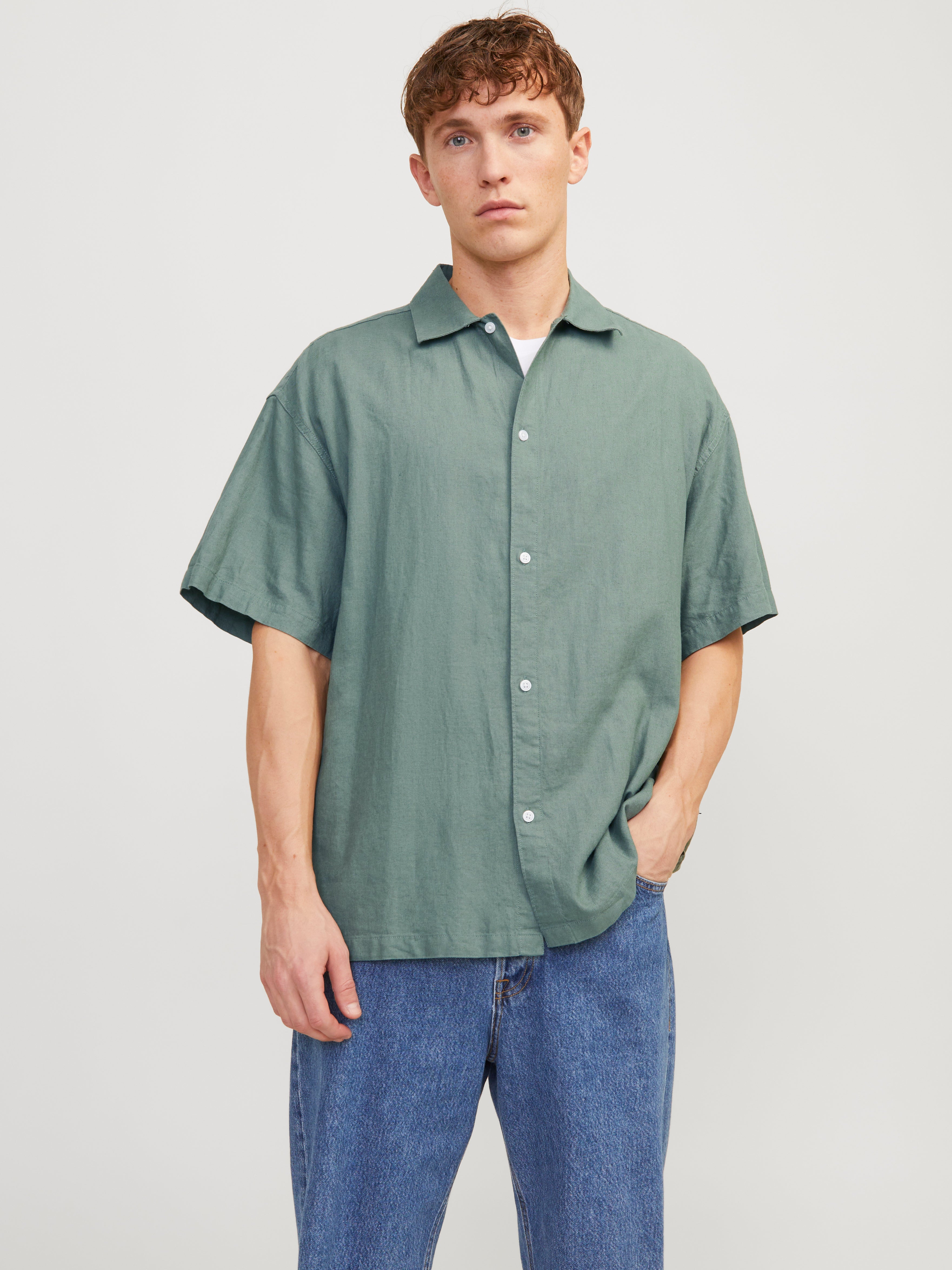 Wide Fit Shirt | Medium Green | Jack & Jones®