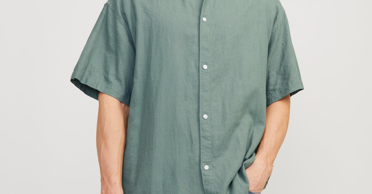 Wide Fit Shirt | Medium Green | Jack & Jones®