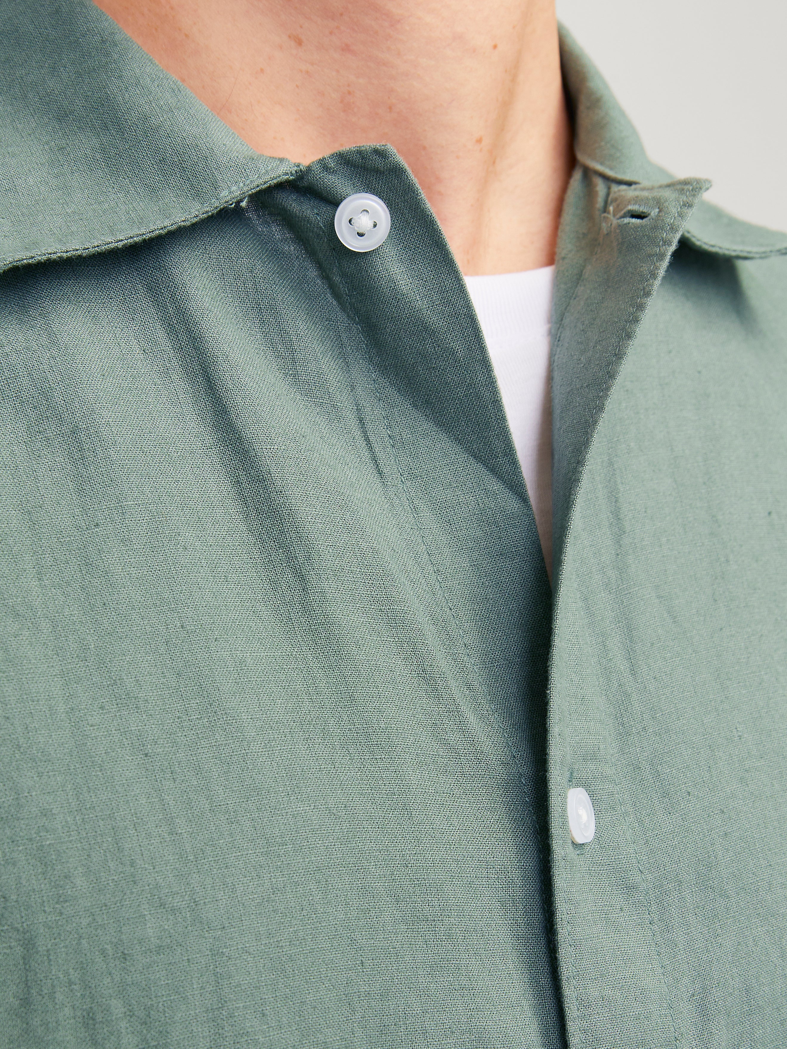 Wide Fit Shirt | Medium Green | Jack & Jones®