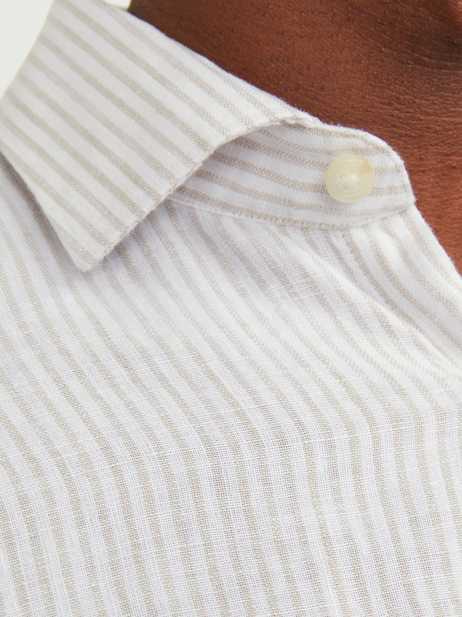Comfort Fit Shirt | Beige | Jack & Jones®