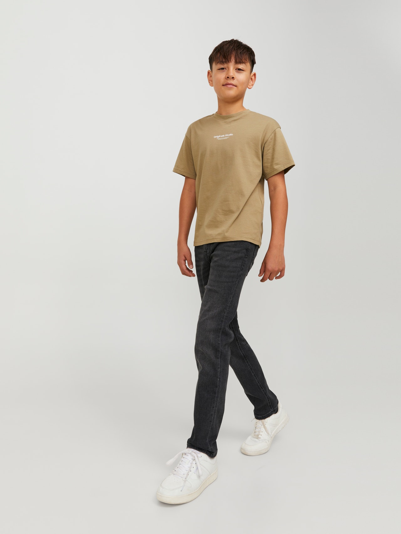 Jeans straight leg Jack & Jones Taglia 104 per bambini in PROMO | online su ZALANDO Jeans straight leg Jack & Jones Taglia 104 per bambini in PROMO | online su ZALANDO