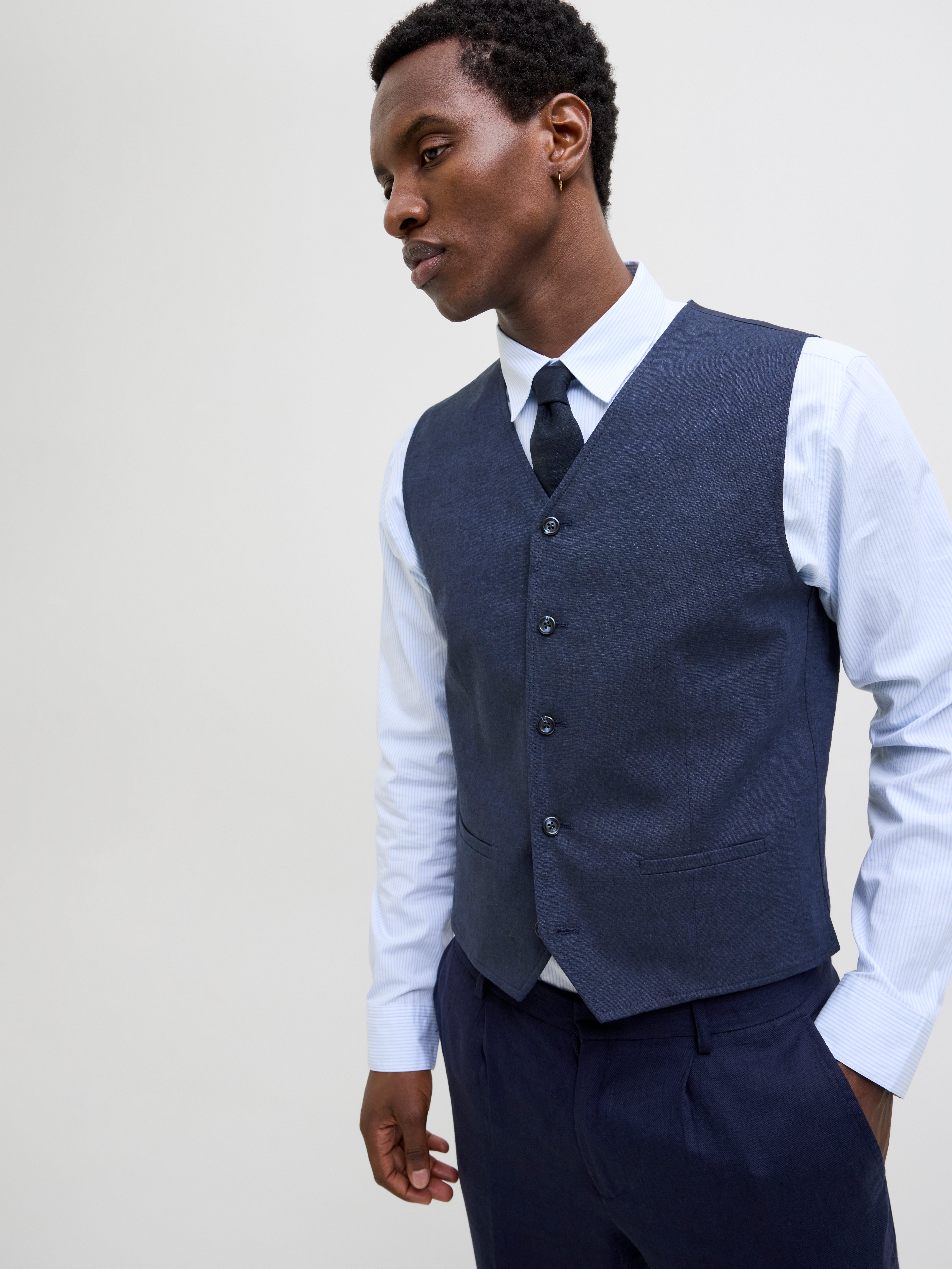 Jack & Jones JPRRIVIERA Regular Fit Tailored Waistcoat - 12252464