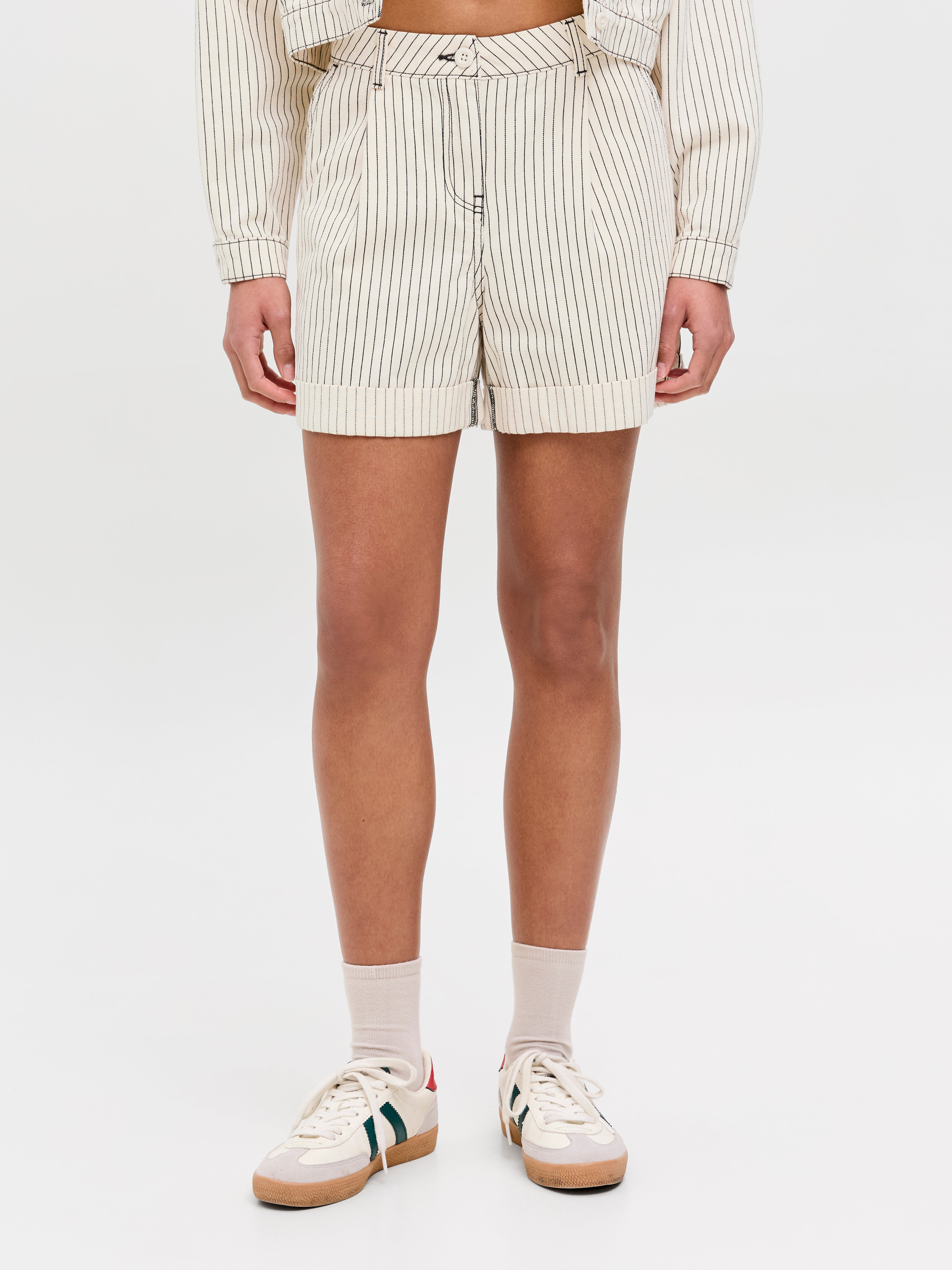 Jxthea Shorts