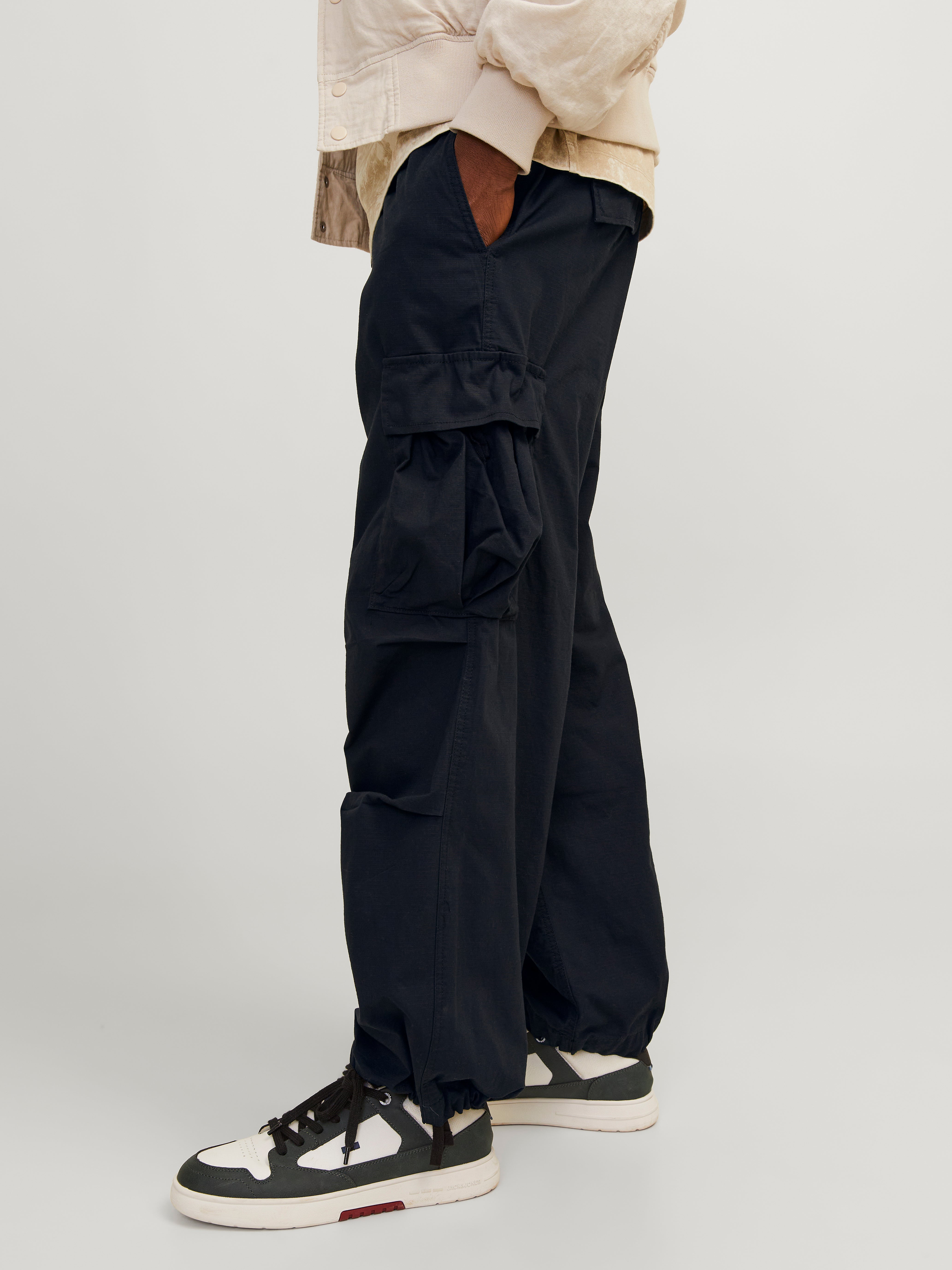 Balloon Fit Parachute pants | Black | Jack & Jones®