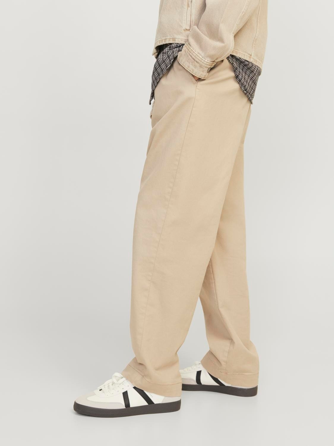 Jack & Jones Loose Fit Spodnie chino -Crockery - 12253082