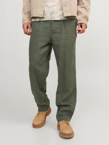 Jack & Jones Loose Fit Spodnie chino -Beetle - 12253120