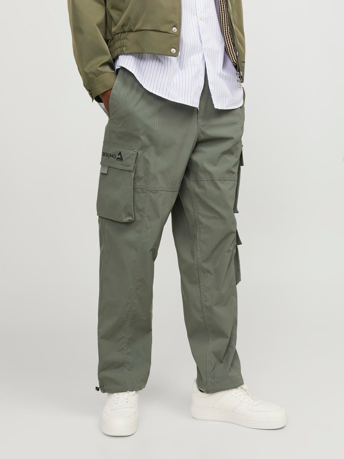 Jack & Jones Loose Fit Cargo trousers -Agave Green - 12253626