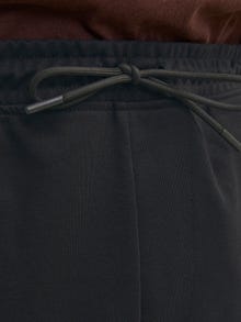 Jack & Jones Tihedalt liibuv lõige Regular fit Lühikesed püksid -Black - 12253729