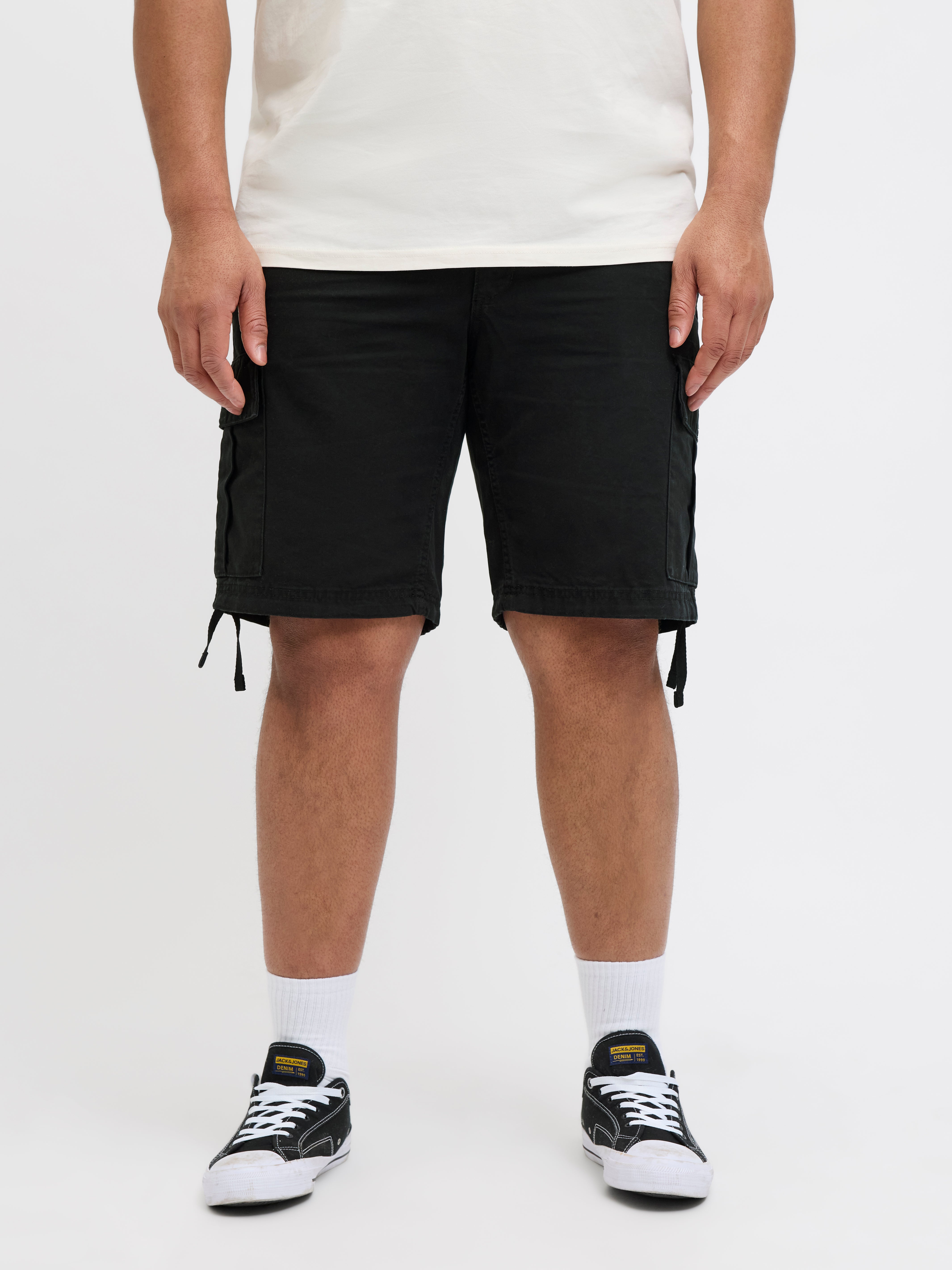 Thumbnail - Plus Size Regular Fit Cargo Shorts