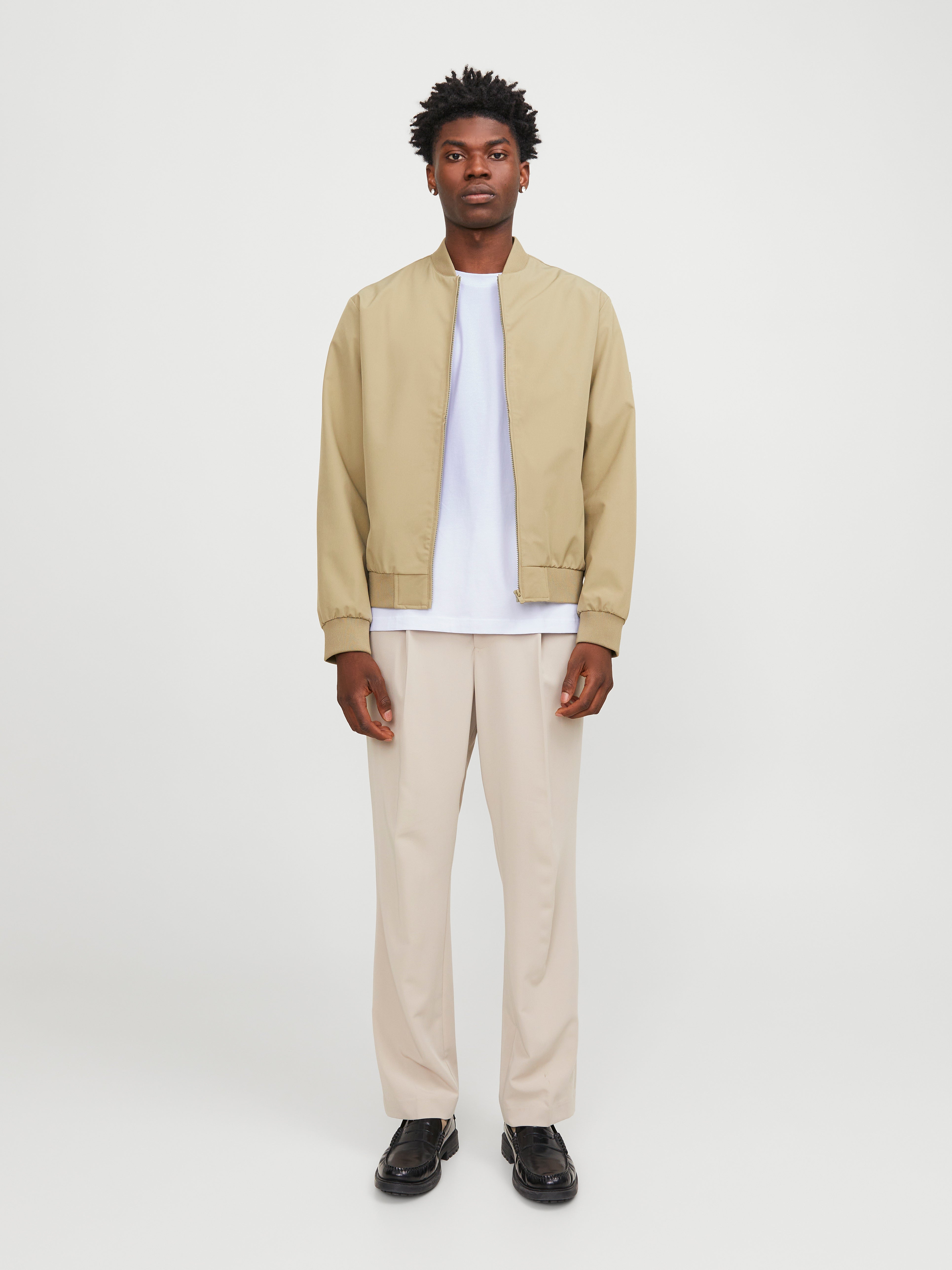 Thumbnail - Einfarbig T-shirt