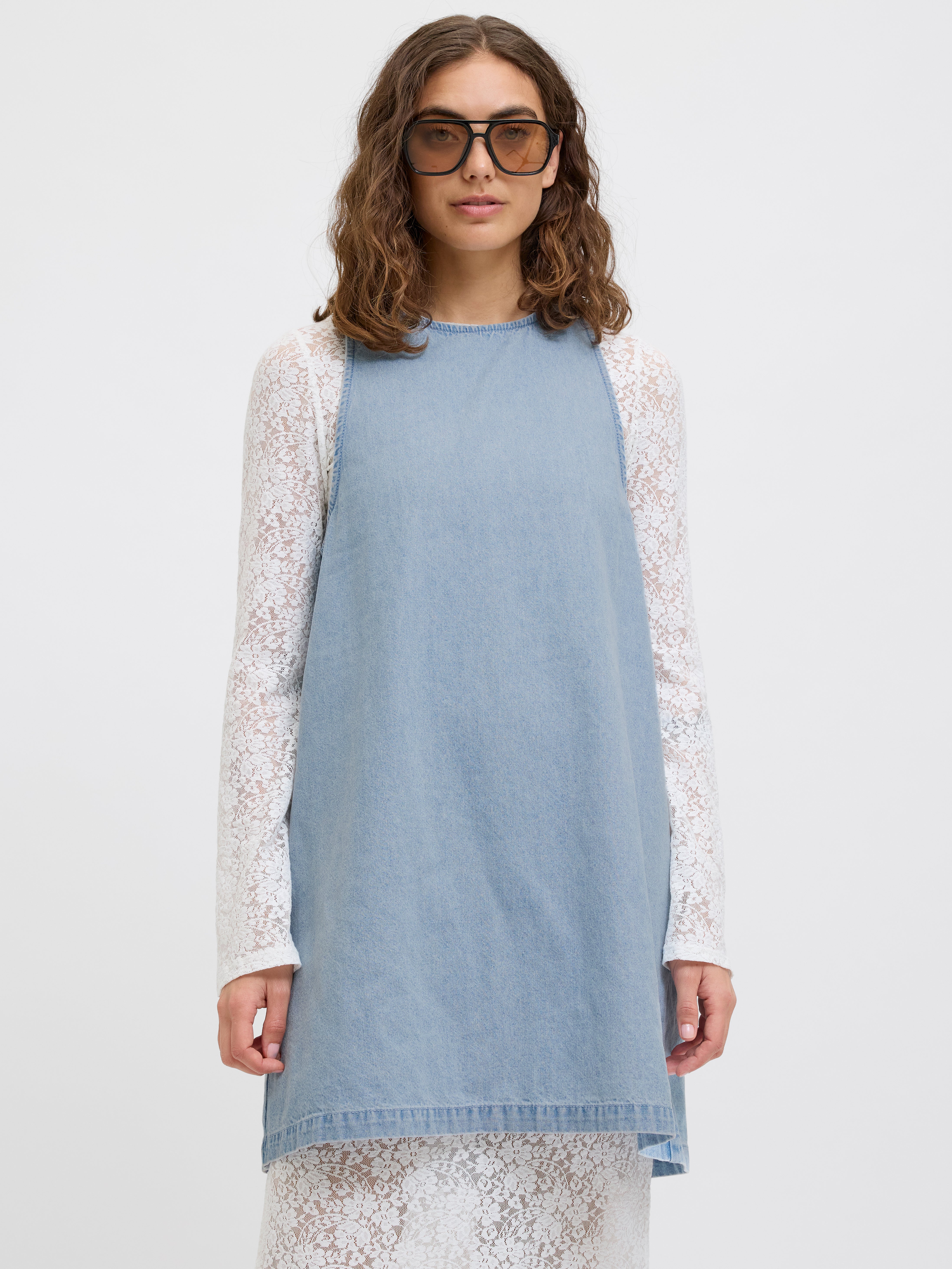 frank and oak denim dress Frank and Oak denim Jean mini dress sz M button up front with belt