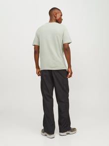 Jack & Jones Nyomott mintás Környak Trikó -Desert Sage - 12255029