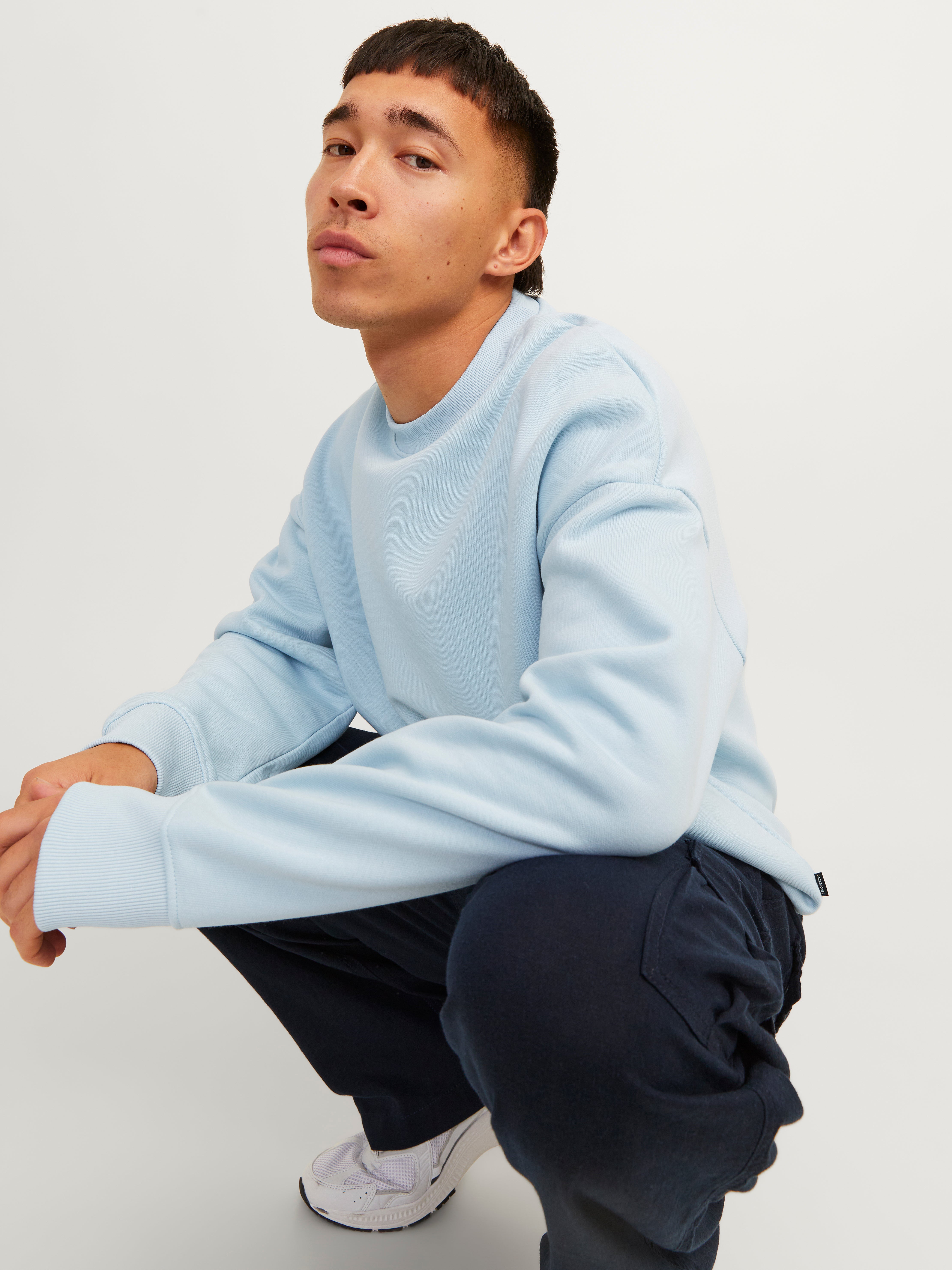 Jack & Jones Plain Crewn Neck Sweatshirt - 12255177