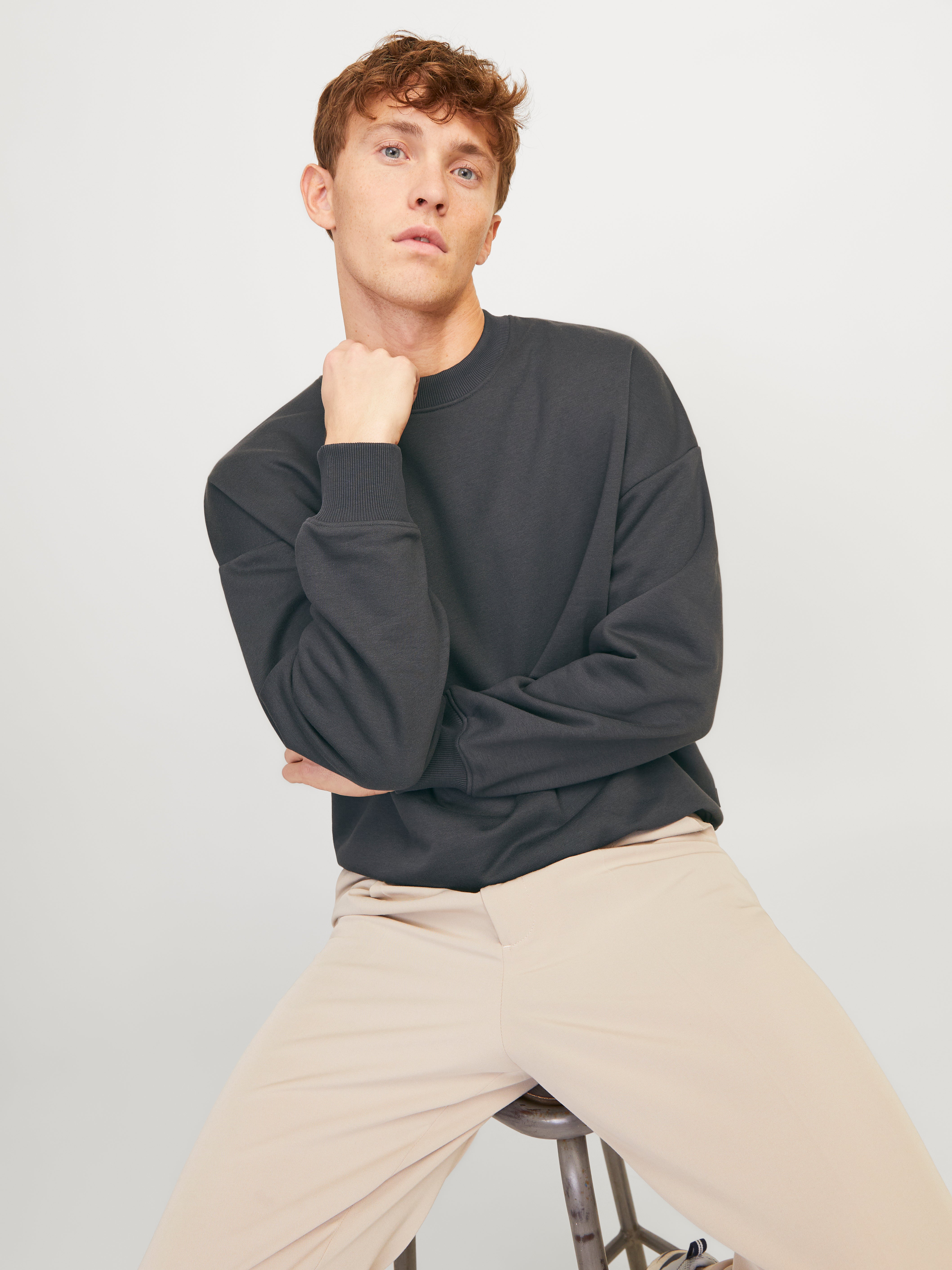 Jack & Jones Plain Crewn Neck Sweatshirt - 12255177
