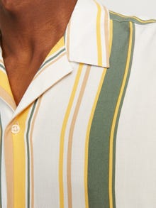Jack & Jones Relaxed Fit Resort shirt -Daffodil - 12255197