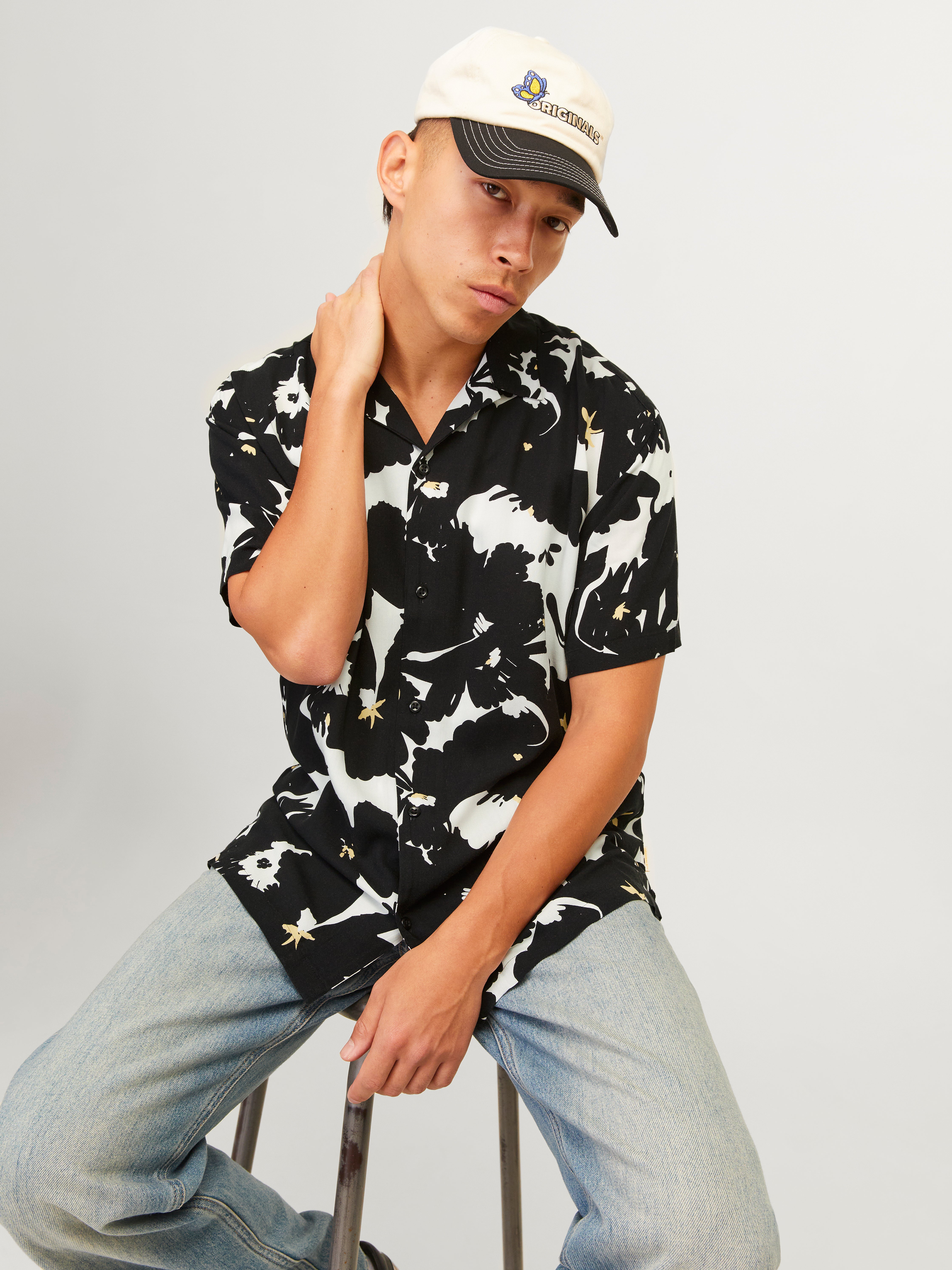 Jack+Jones / Herren-Shirt / JJEENZO STRIPE RESORT SHIRT SS SN