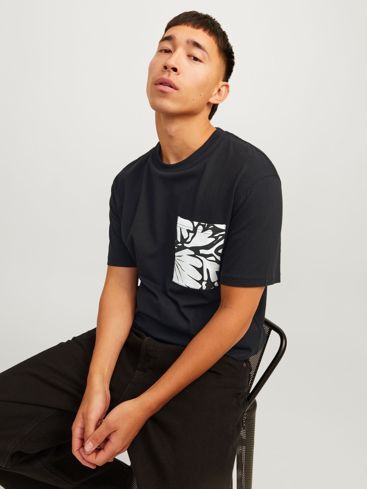 Jack & Jones Nyomott mintás Környak Trikó -Black - 12255376