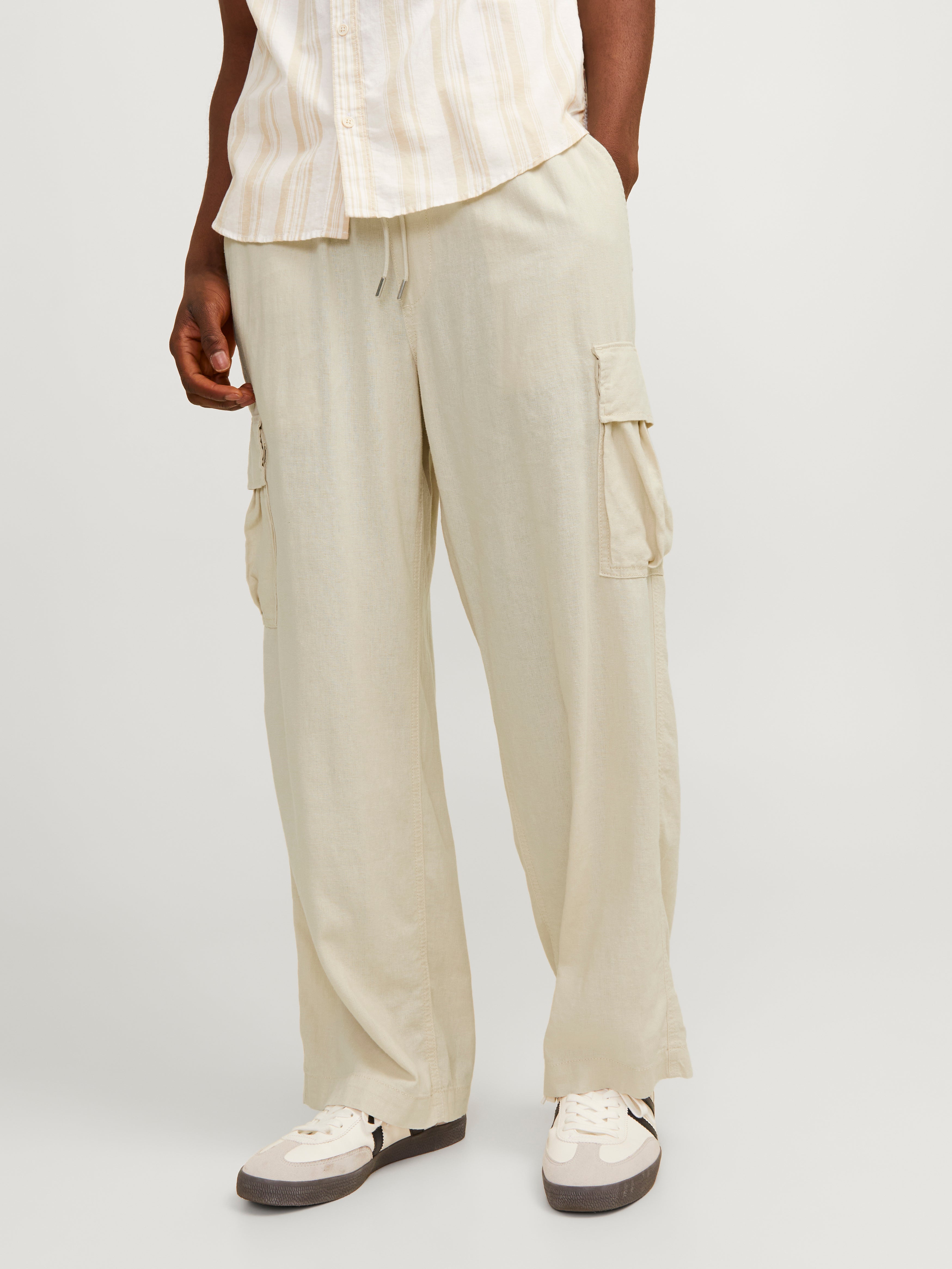 Jack & Jones Wide Fit Cargo trousers - 12255603