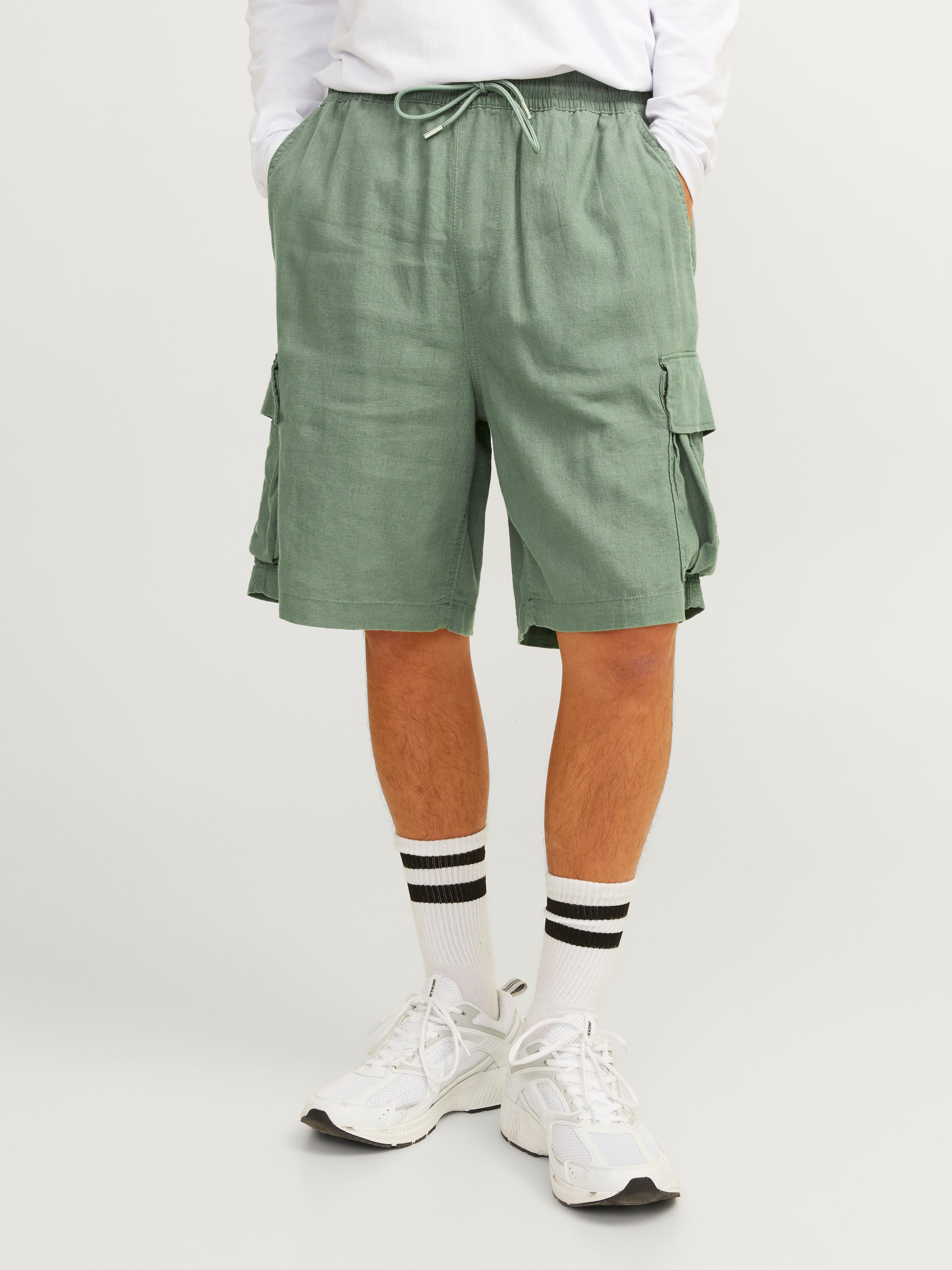 Loose Fit Cargo Shorts