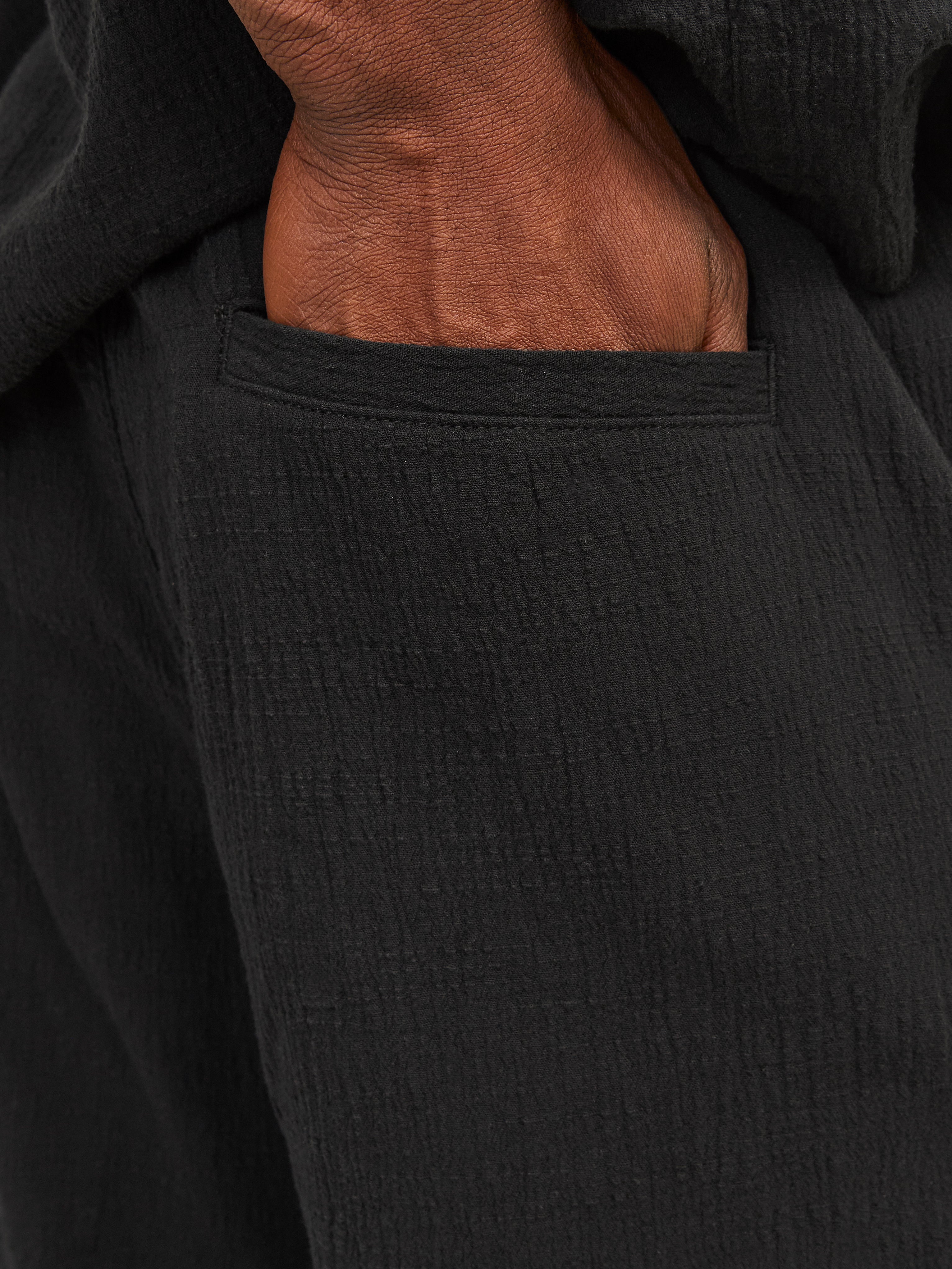 Jogger Fit Shorts | Black | Jack & Jones® 