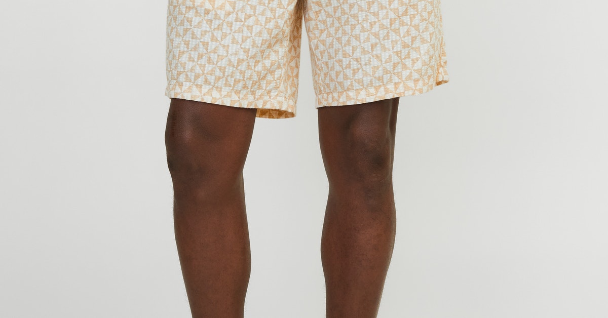 30% Rabatt auf Jogger Fit Shorts | Jack & Jones®