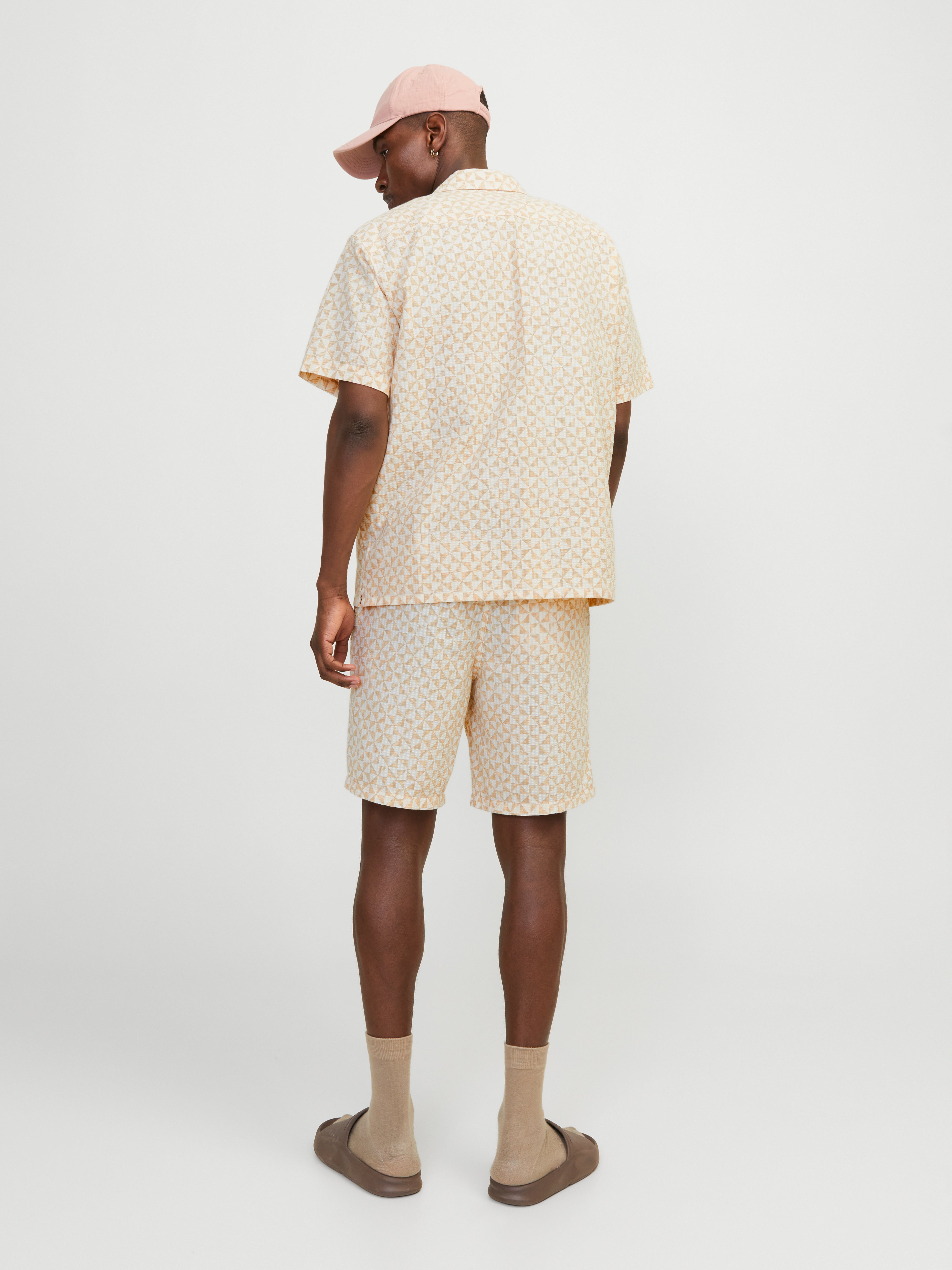 30% Rabatt auf Jogger Fit Shorts | Jack & Jones® 