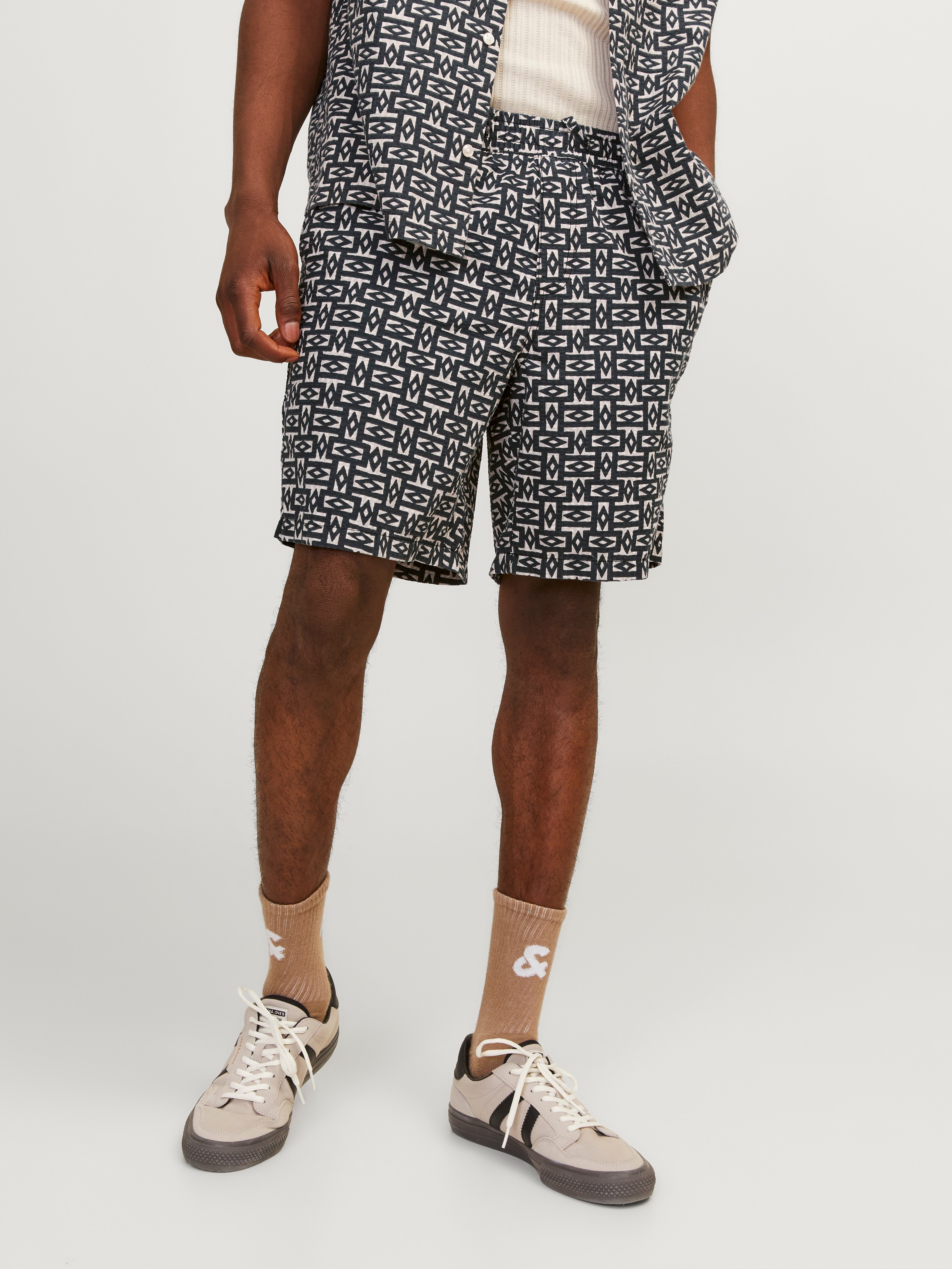Jogger Fit Shorts | Black | Jack & Jones® 