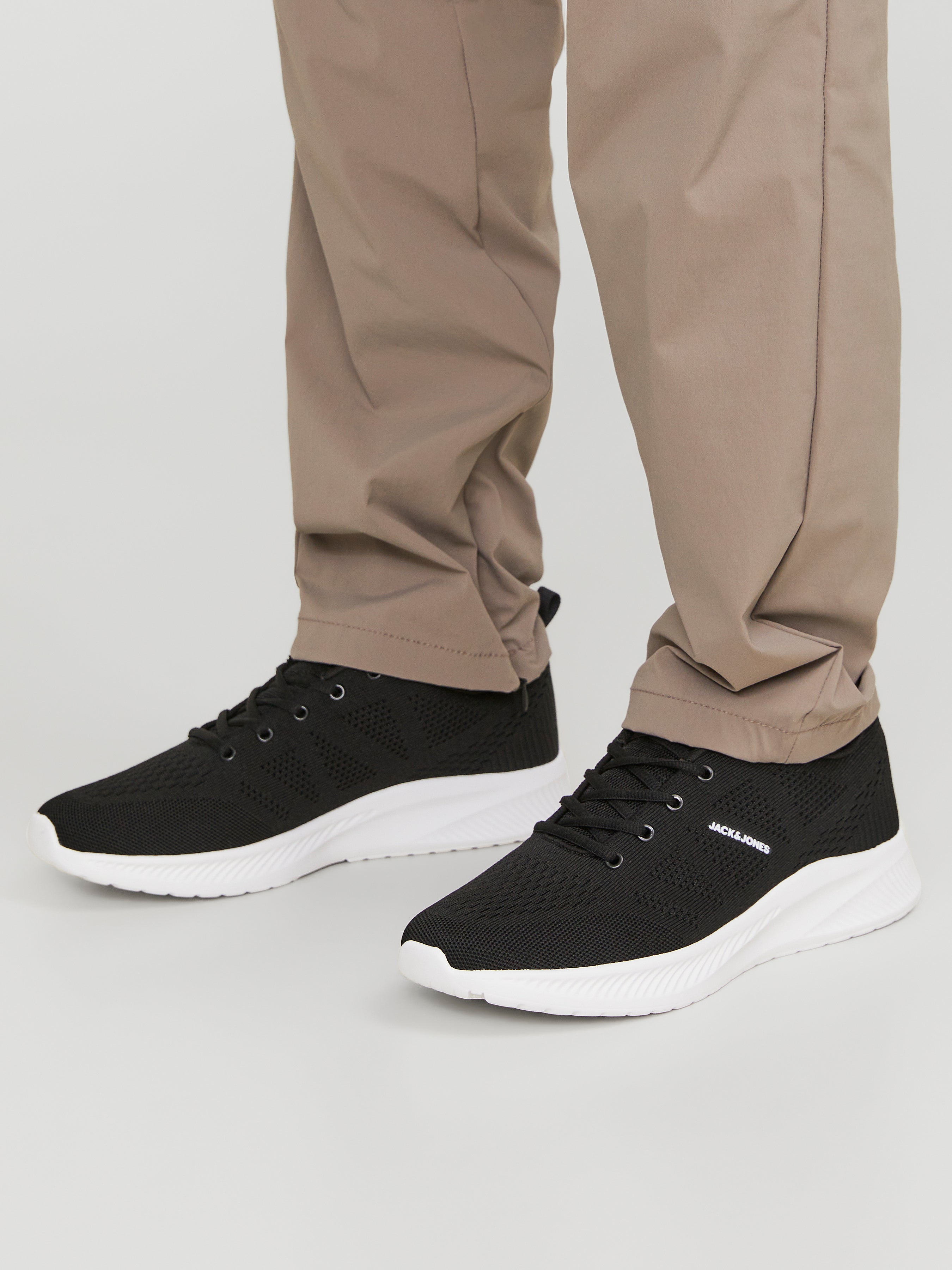 Thumbnail - Sneaker
