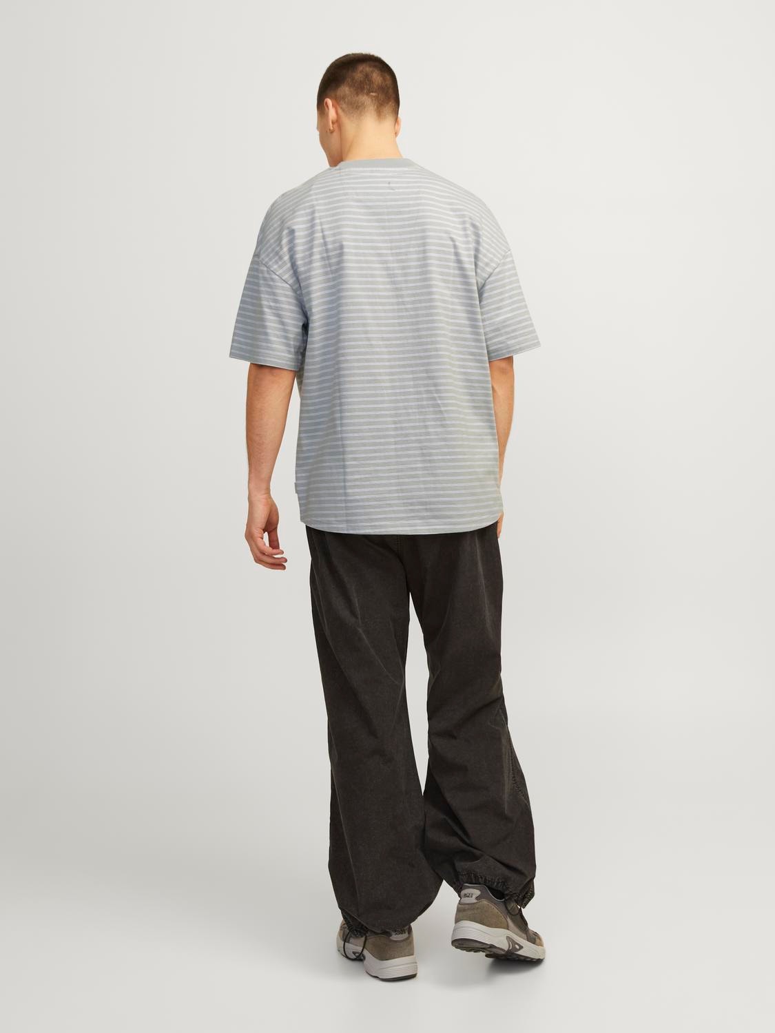 Jack & Jones Triibuline Ümmargune kaelus T-särk -High-rise - 12256536