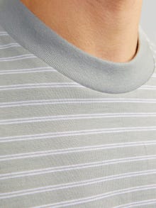 Jack & Jones Striped Crew neck T-shirt -High-rise - 12256536