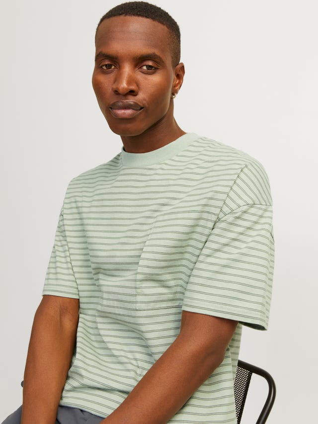 Jack & Jones Striped Crew neck T-shirt - 12256536