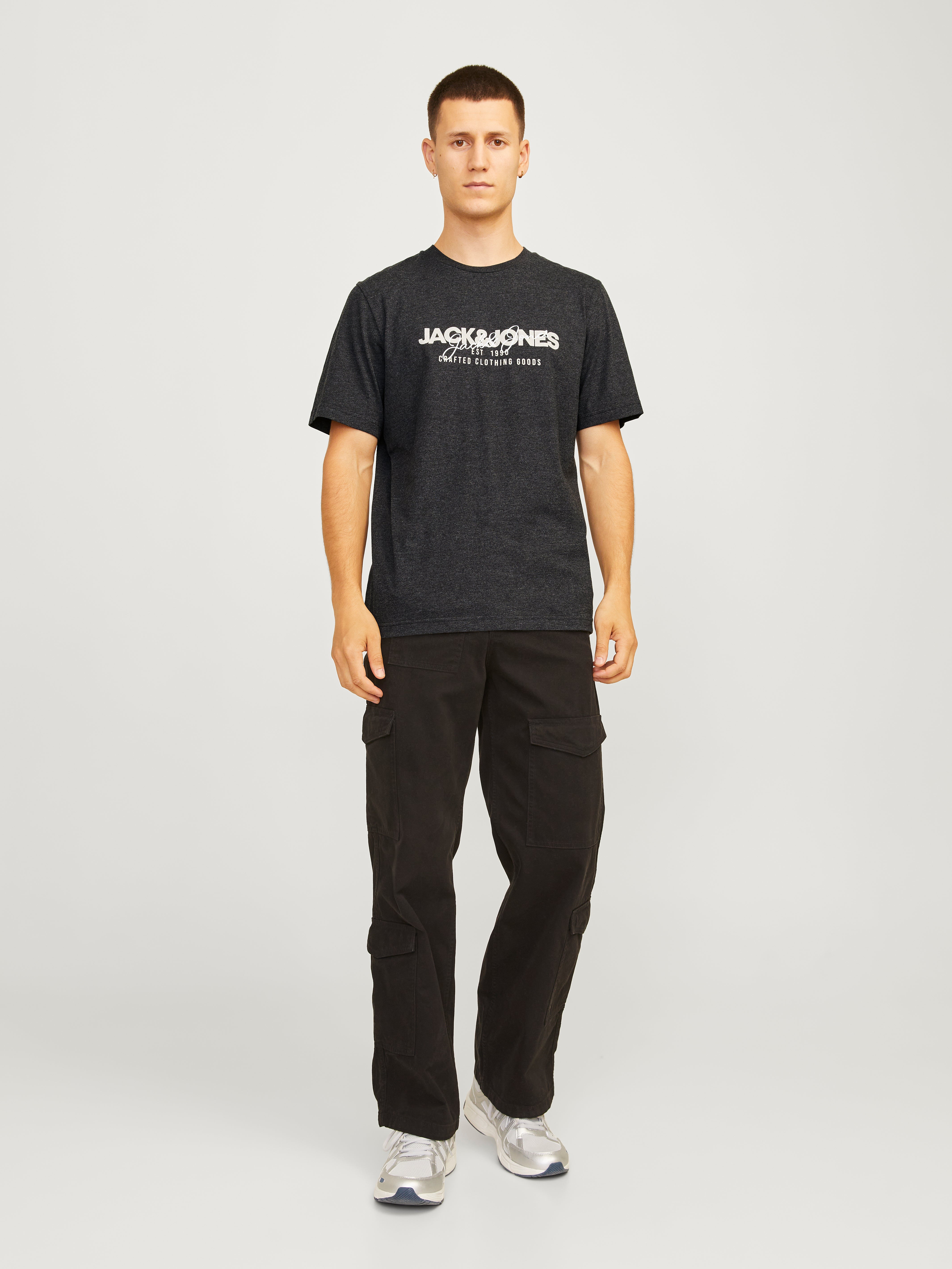 Thumbnail - Logo T-shirt