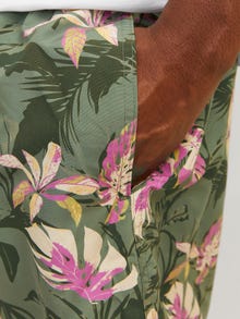 Jack & Jones Plus Size Regular Fit Badeshorts med normal passform -Laurel Wreath - 12257666