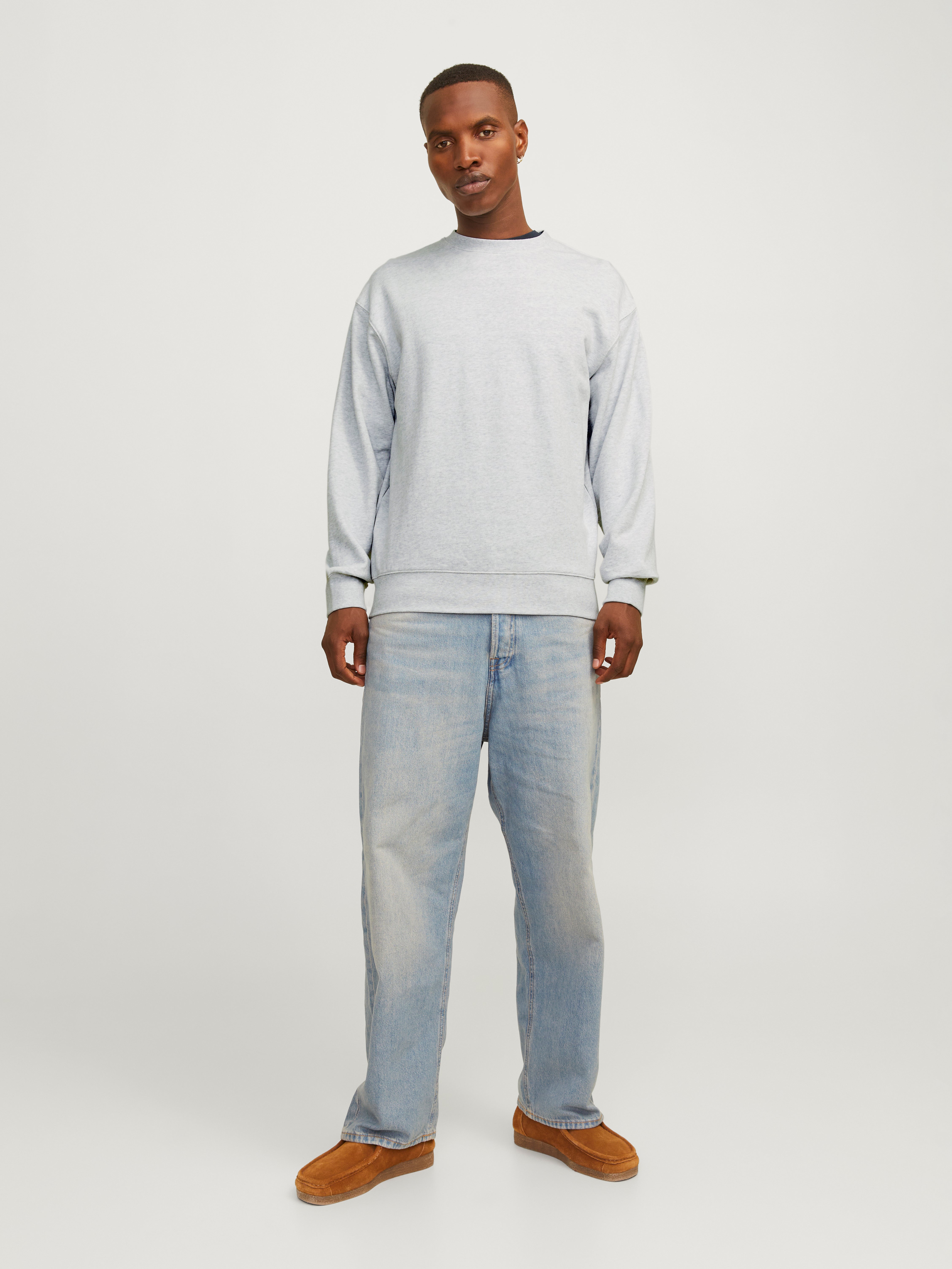 Plain Crewn Neck Sweatshirt