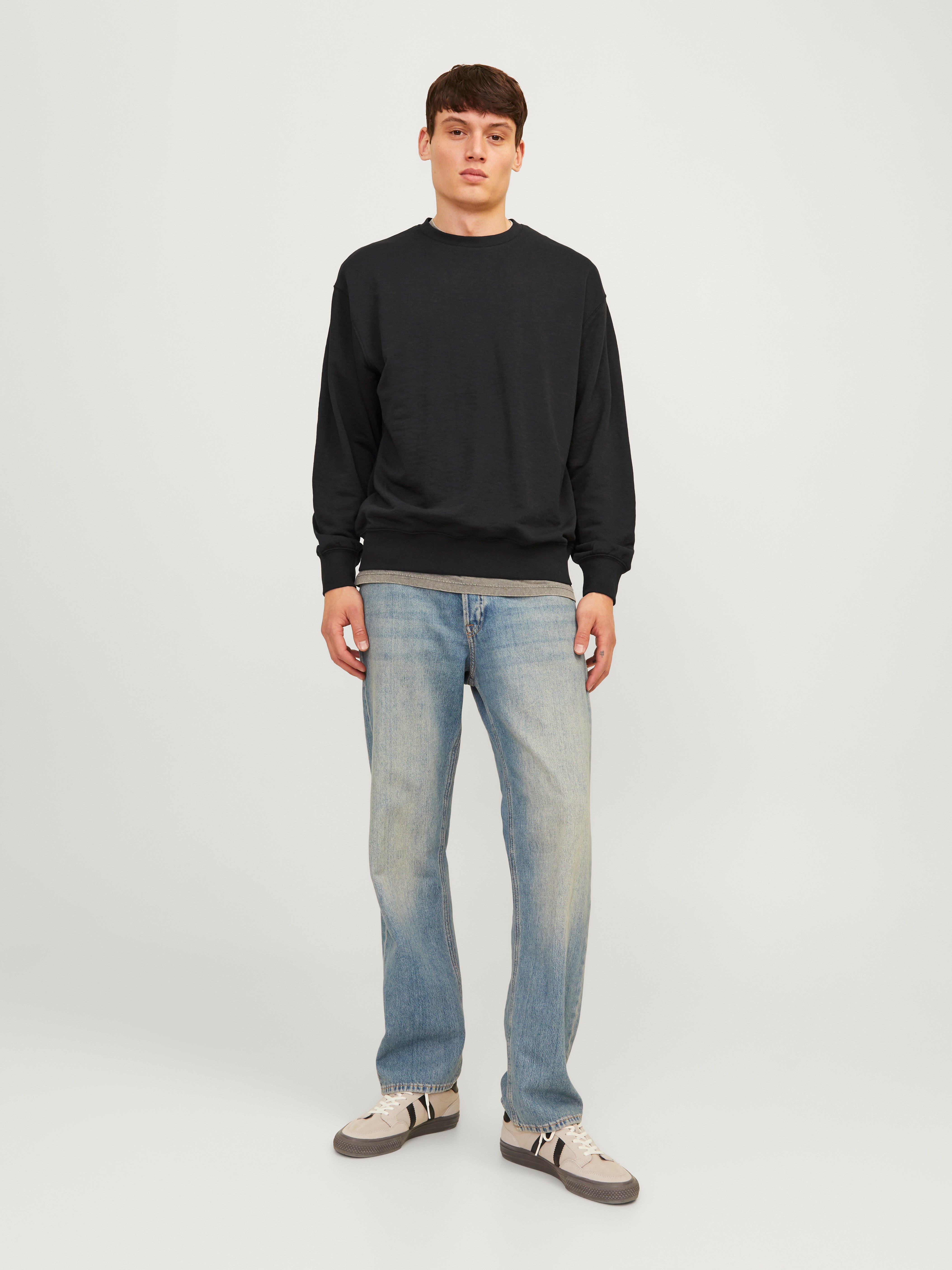 Plain Crewn Neck Sweatshirt